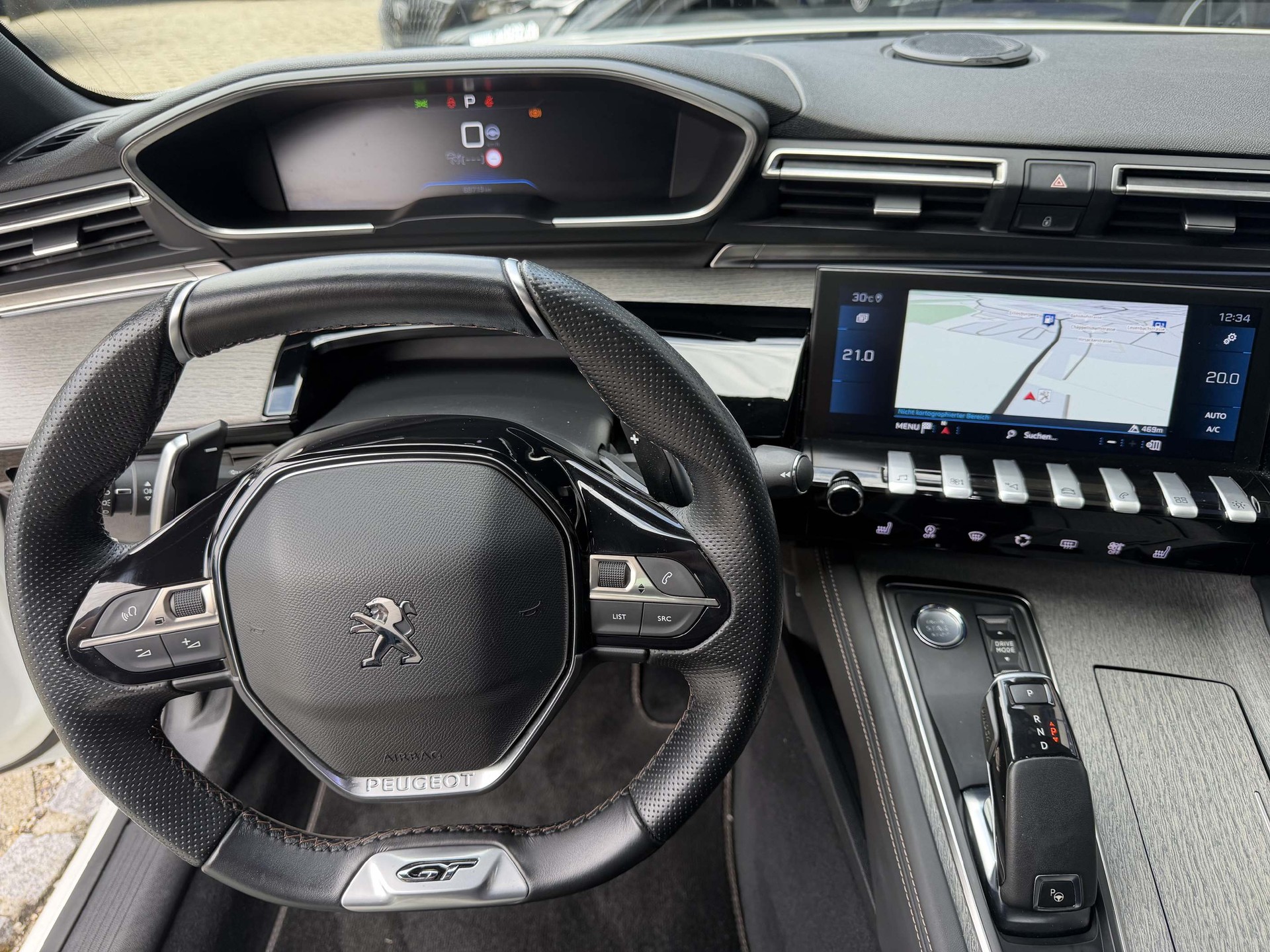 PEUGEOT 508 SW 2.0 BlueHDi 180 GT *Leder, Night Vision*-image-12