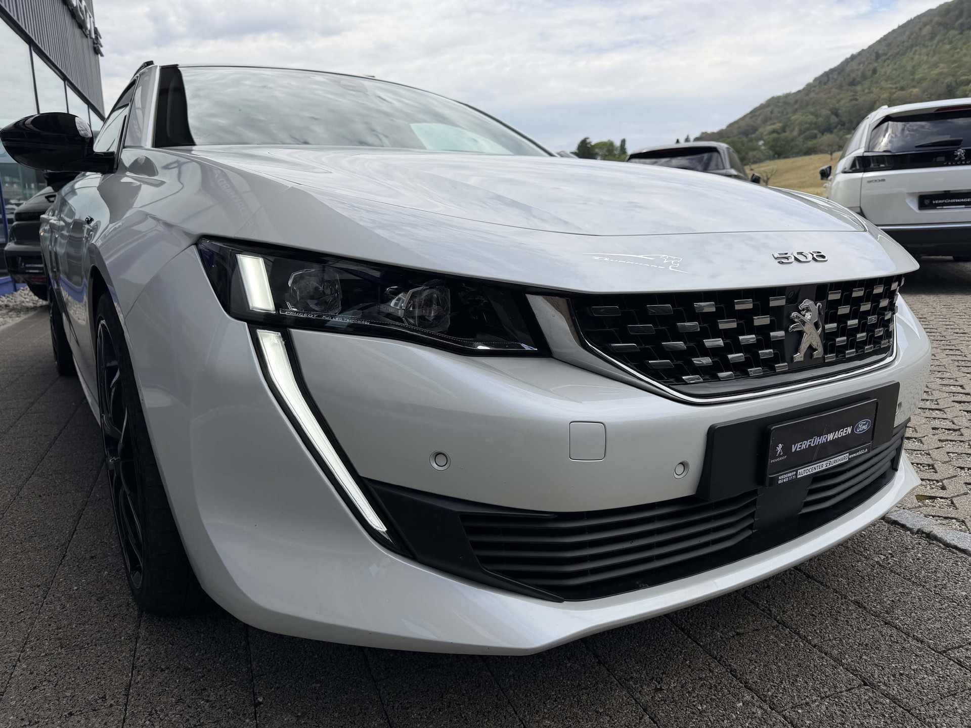 PEUGEOT 508 SW 2.0 BlueHDi 180 GT *Leder, Night Vision*-showroom-element-2