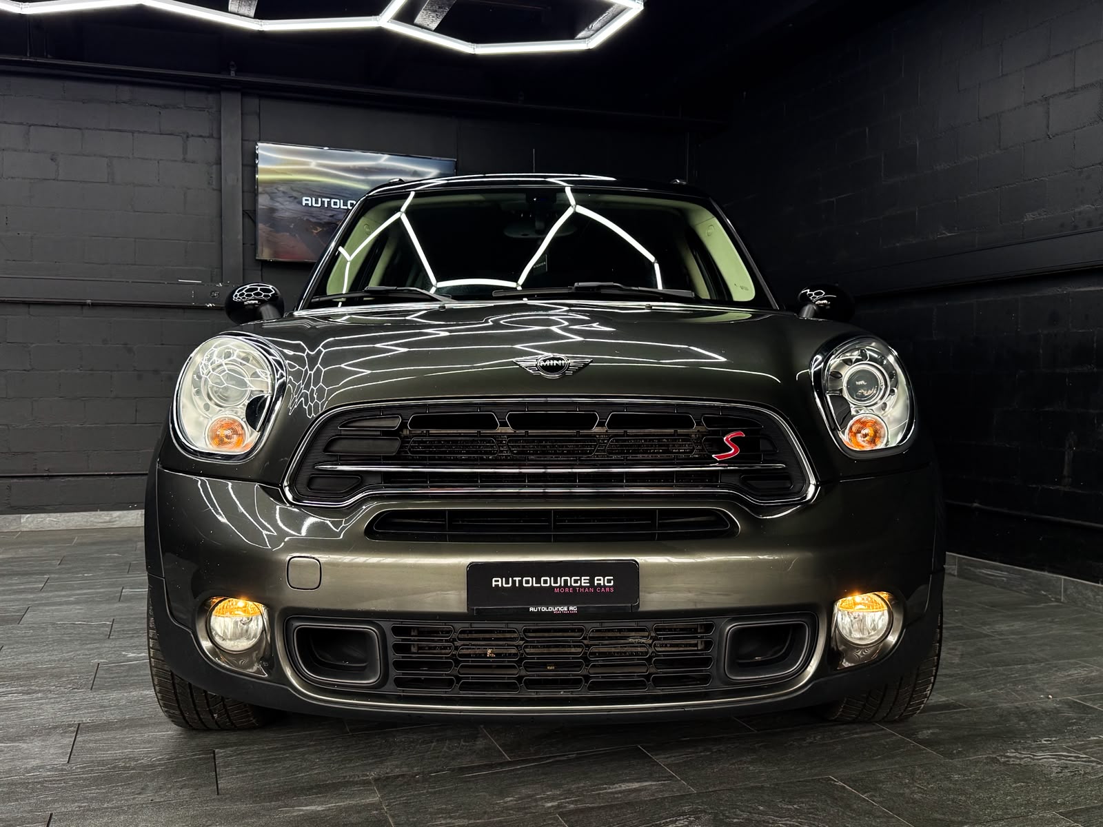 MINI Countryman Cooper S ALL4 Steptronic-showroom-element-3