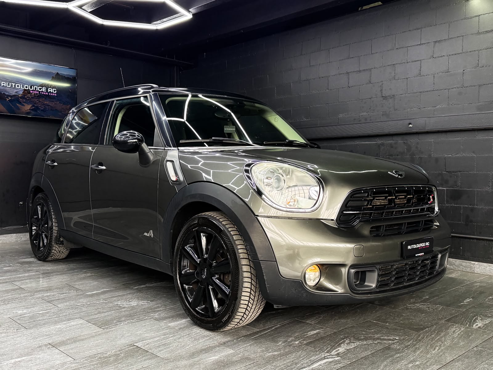 MINI Countryman Cooper S ALL4 Steptronic-showroom-element-1