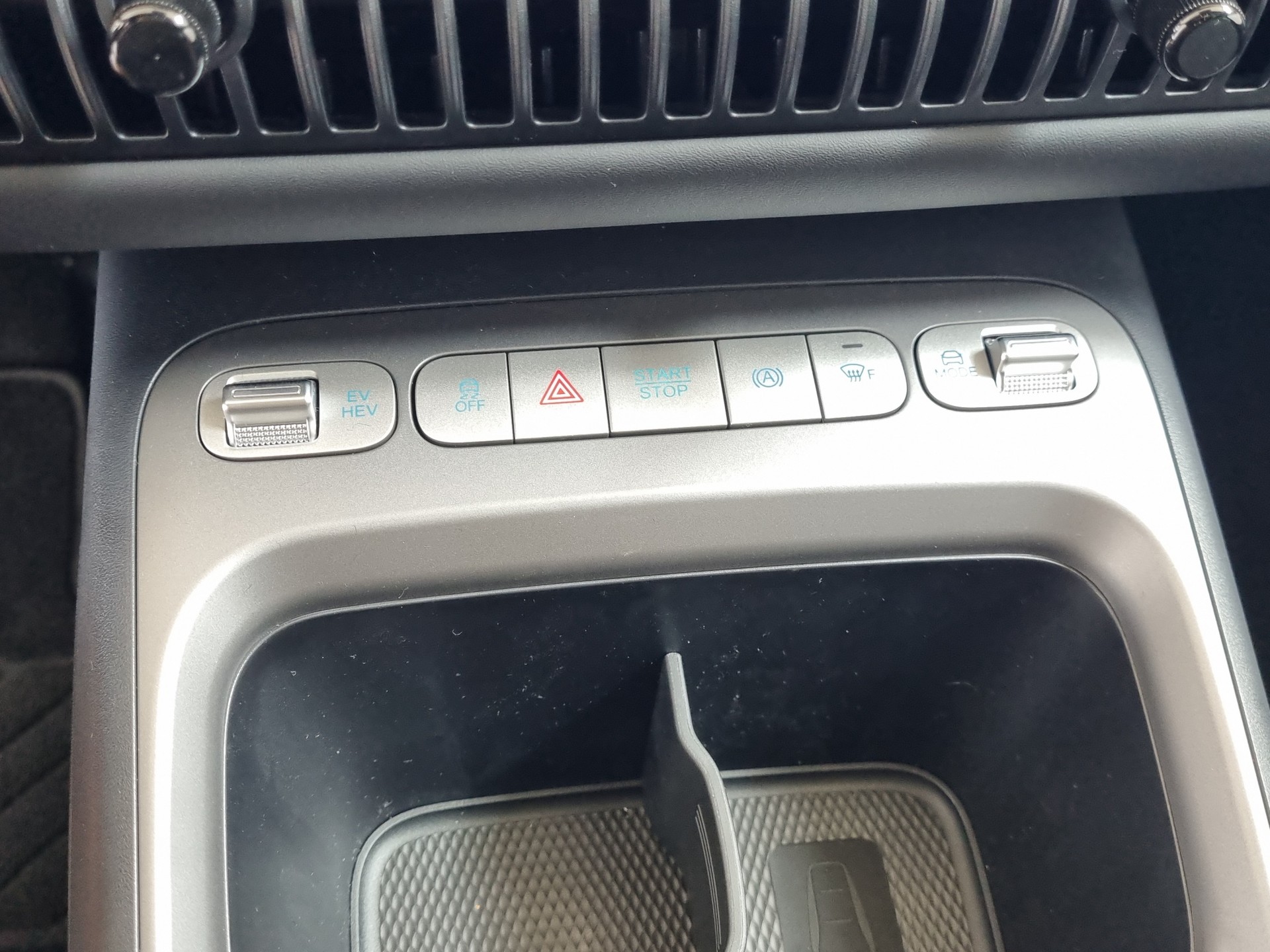 BYD Dolphin G DM-i Comfort-image-15