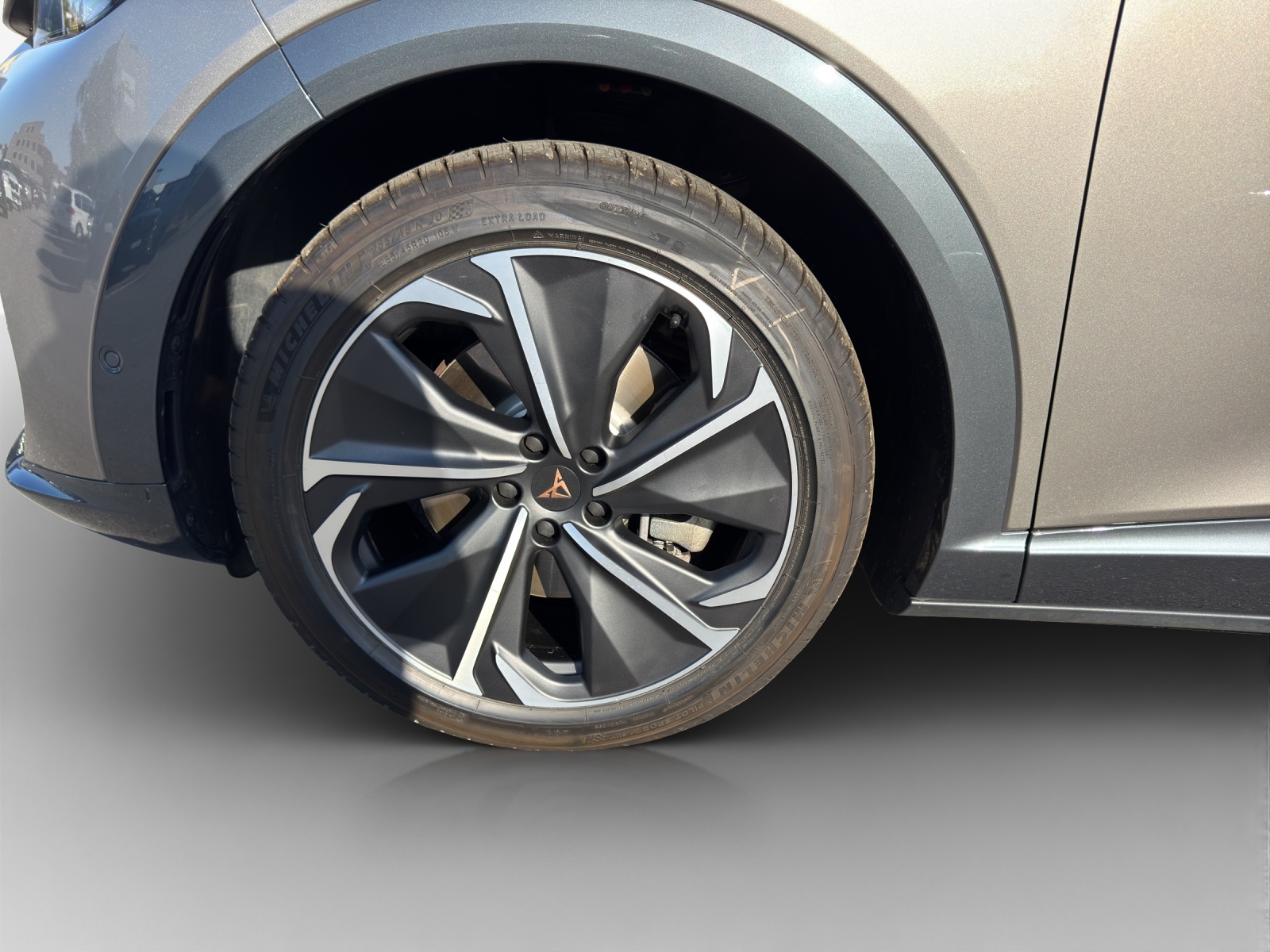 CUPRA Tavascan Type 8 77 kWh VZ-image-14