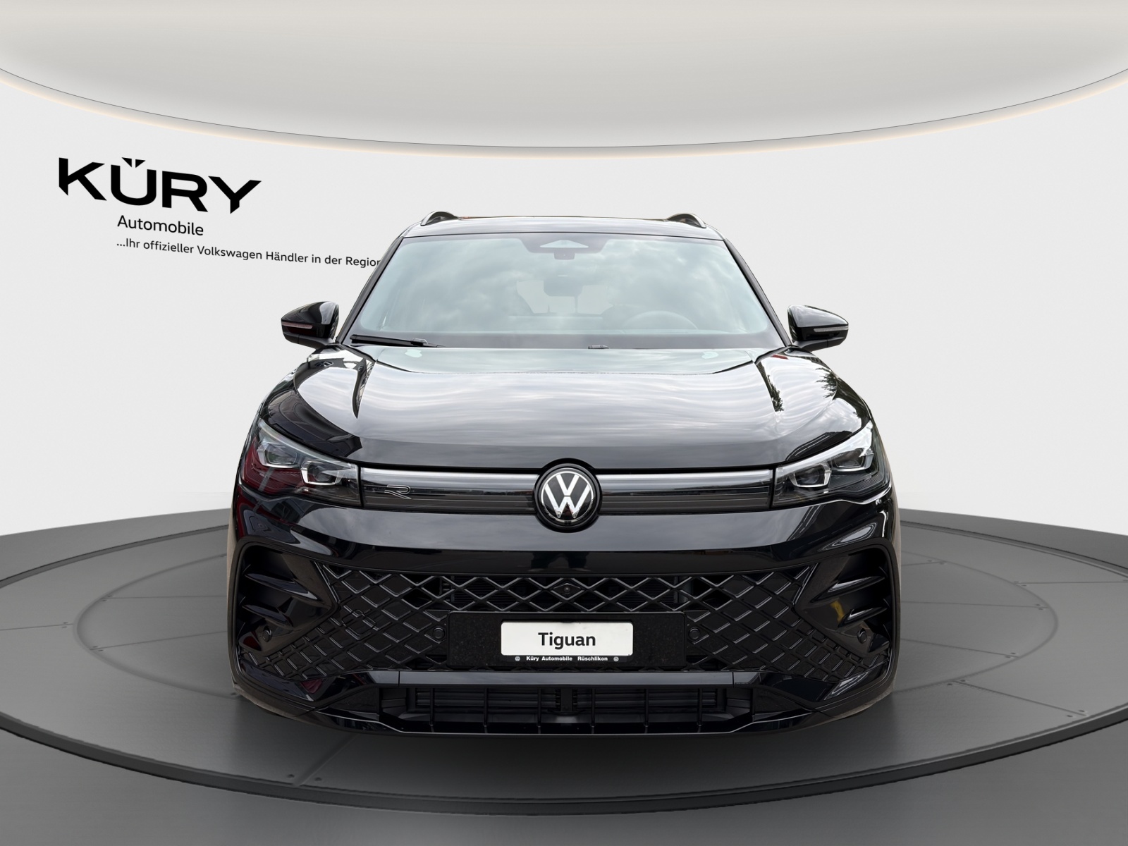 VW Tiguan 2.0 TSI DSG R-Line 4Motion-showroom-element-1