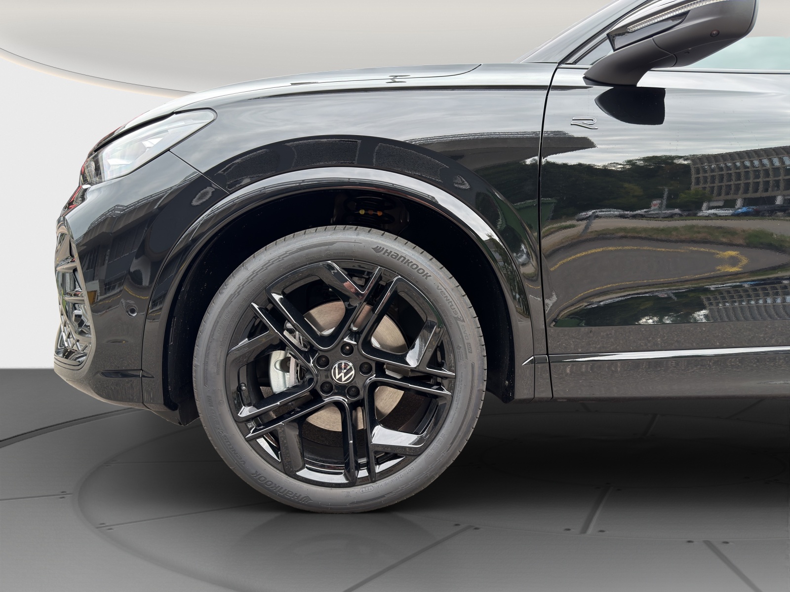 VW Tiguan 2.0 TSI DSG R-Line 4Motion-image-7