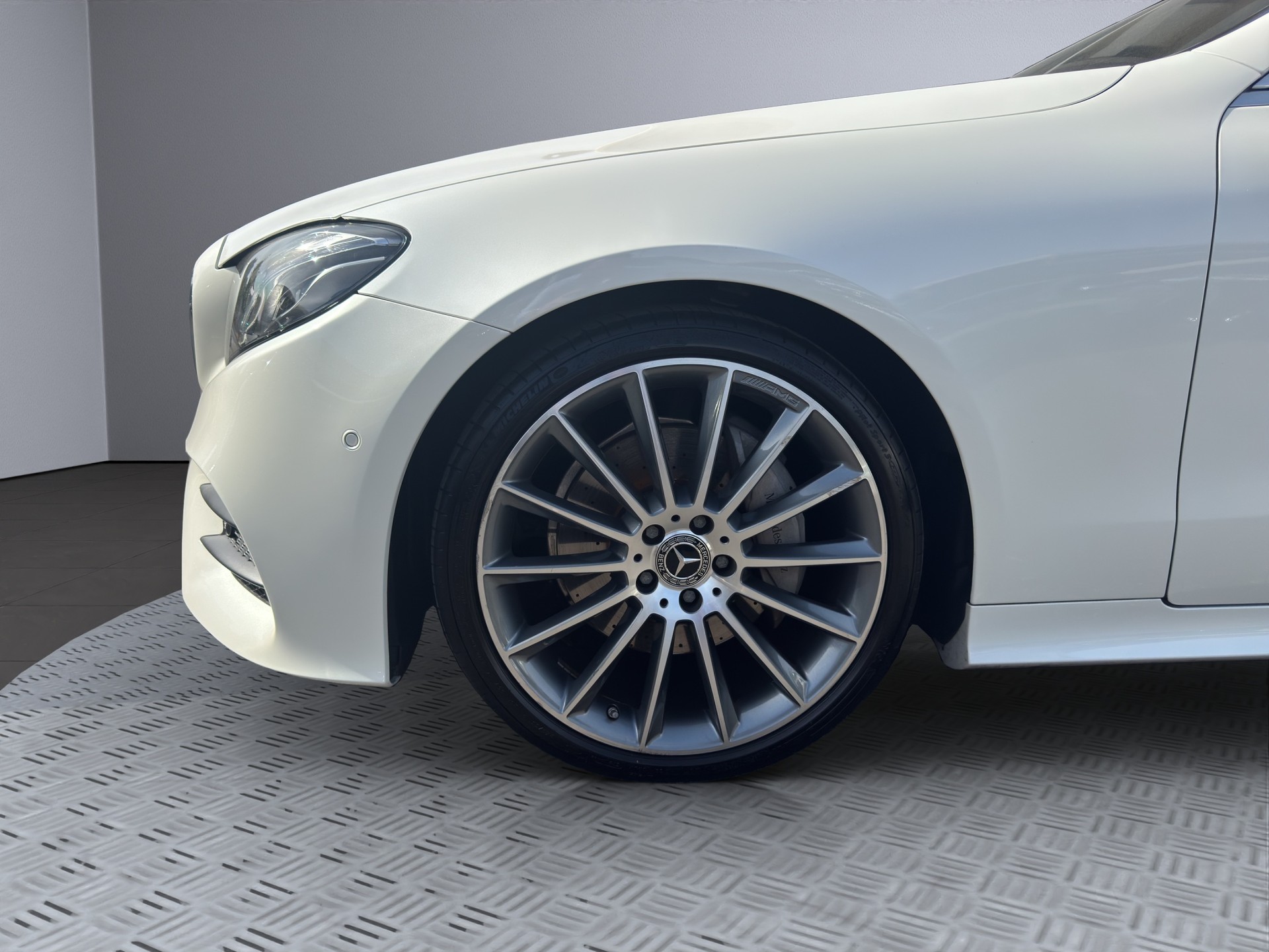 MERCEDES-BENZ E 200 Coupé AMG Line 9G-Tronic-image-8