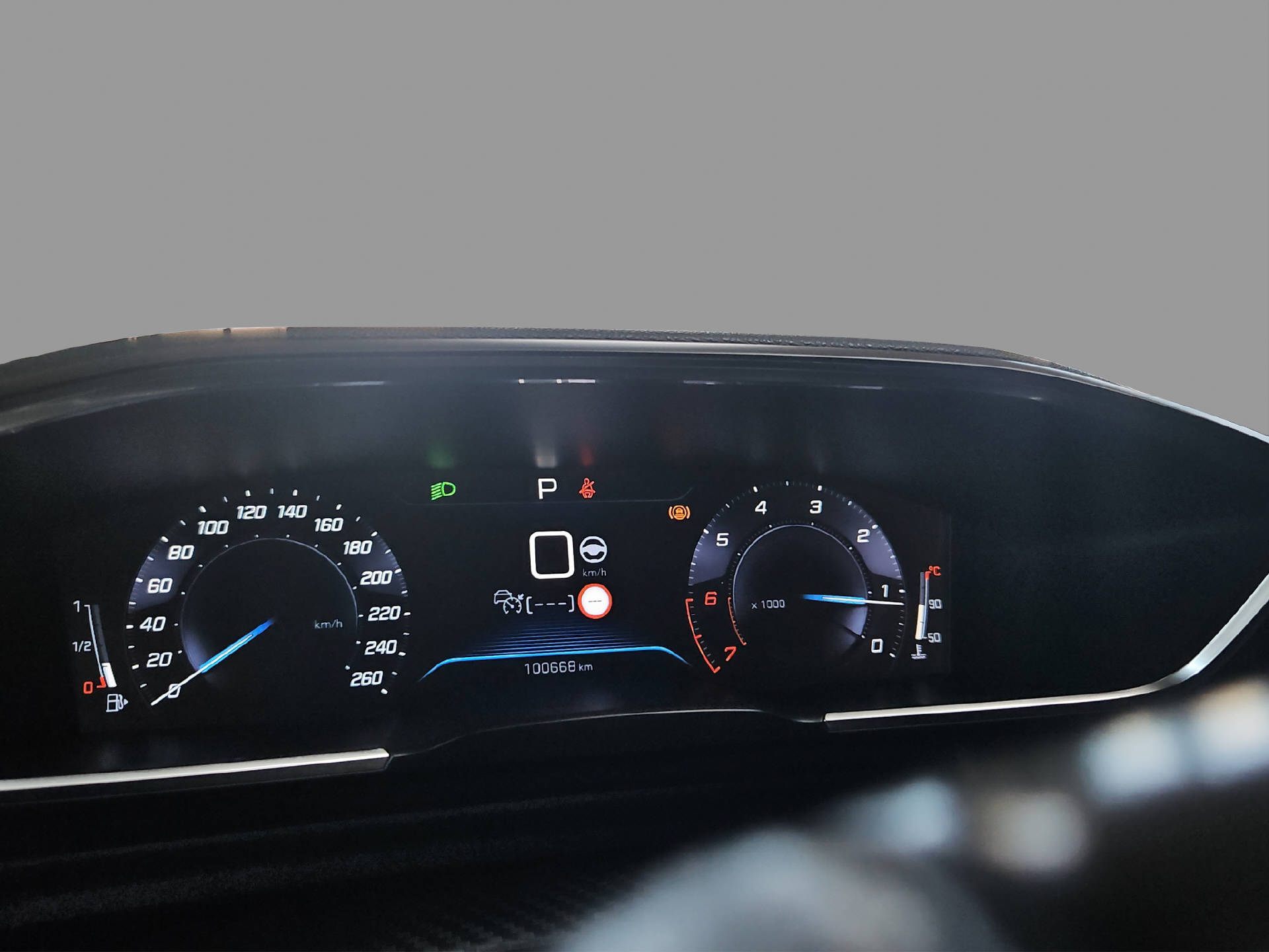 PEUGEOT 508 SW 1.6 PureTech Allure-image-6