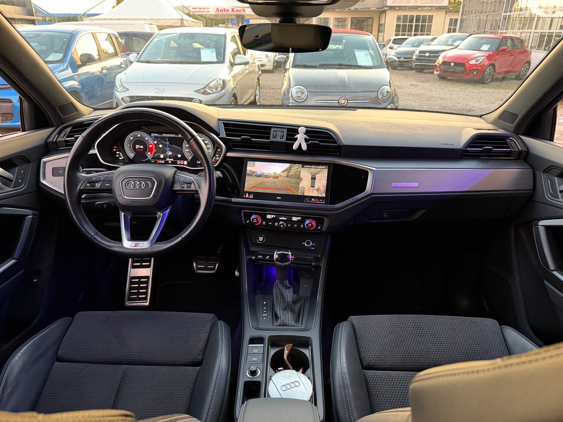 AUDI Q3 Sportback 40 TDI S line Attraction quattro S-tronic-image-14
