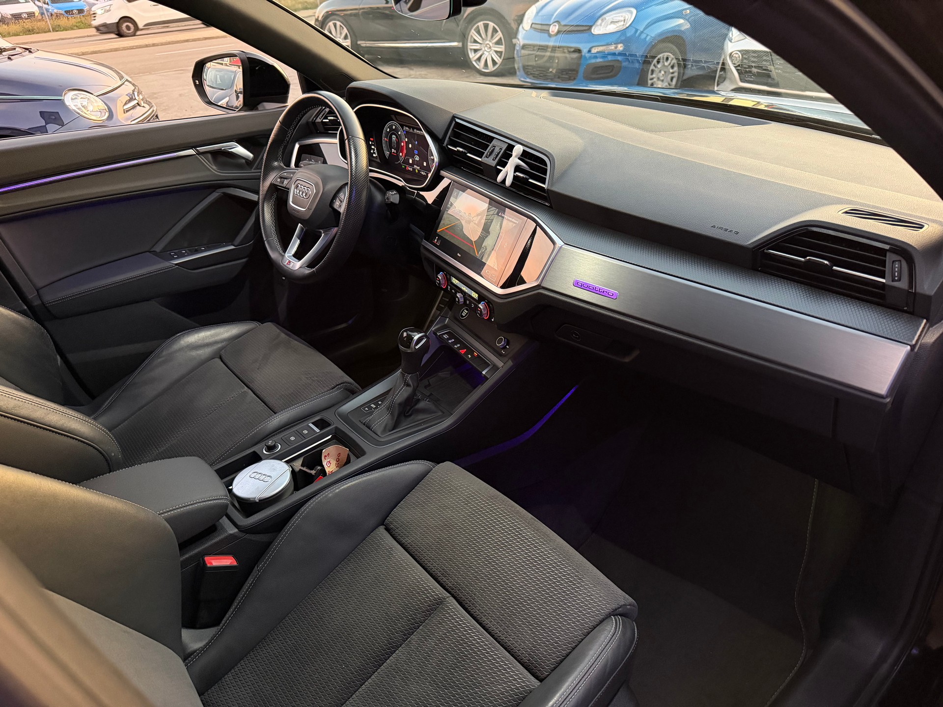 AUDI Q3 Sportback 40 TDI S line Attraction quattro S-tronic-image-24