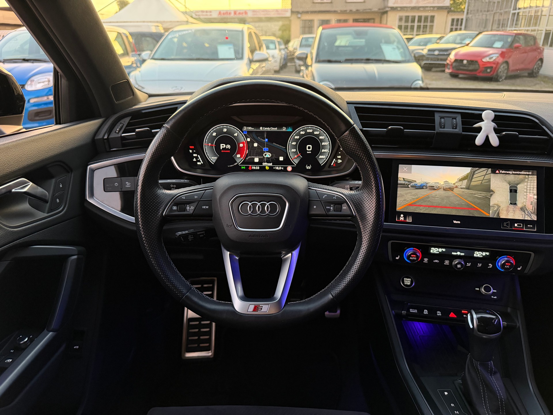 AUDI Q3 Sportback 40 TDI S line Attraction quattro S-tronic-image-15