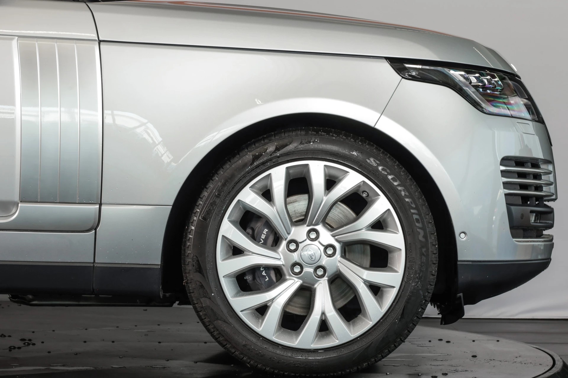 LAND ROVER Range Rover 2.0 Si4 P400e PHEV AutobiographyAutomatic • Head-Up • Meridian Reference • Attelage-image-8