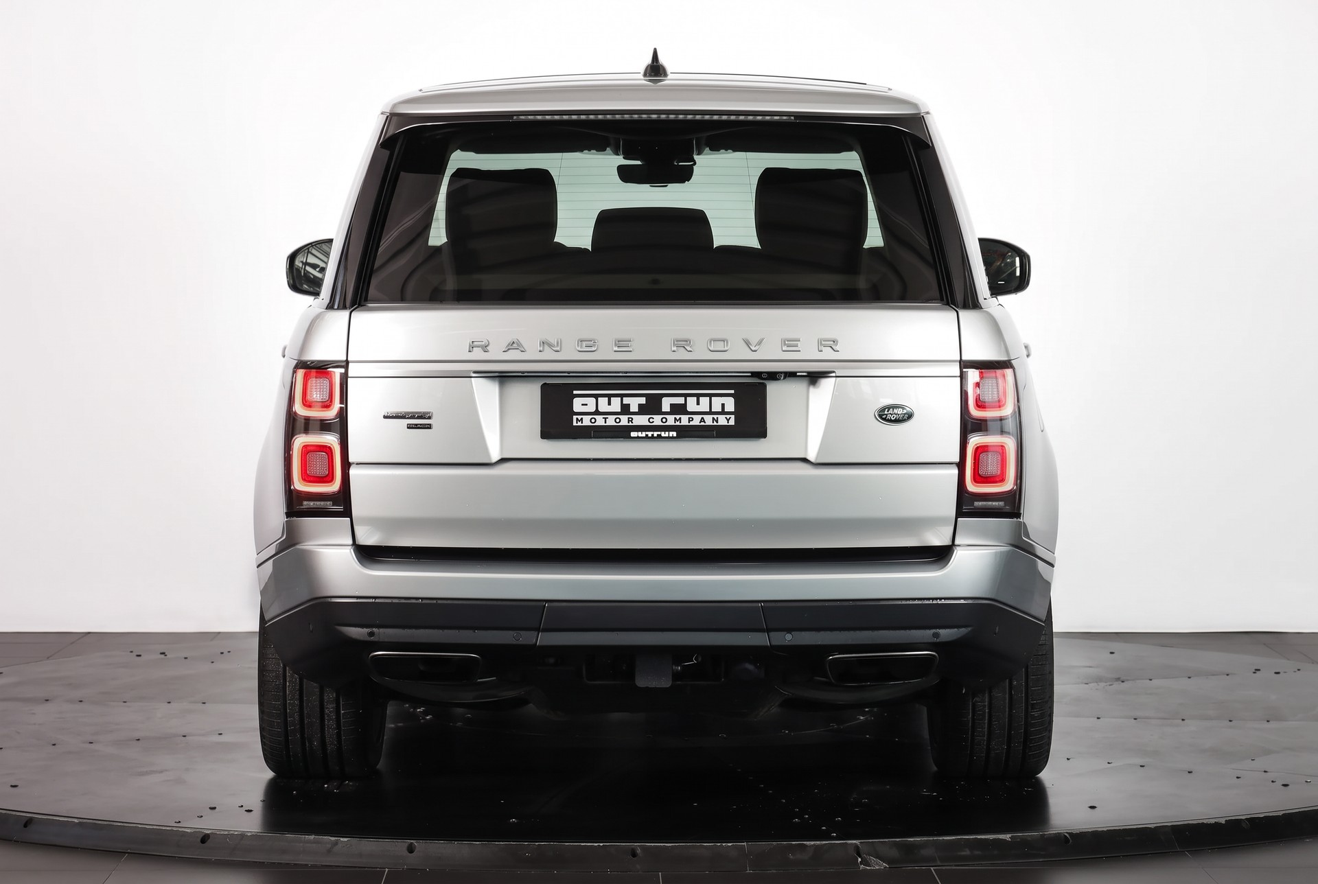 LAND ROVER Range Rover 2.0 Si4 P400e PHEV AutobiographyAutomatic • Head-Up • Meridian Reference • Attelage-showroom-element-2