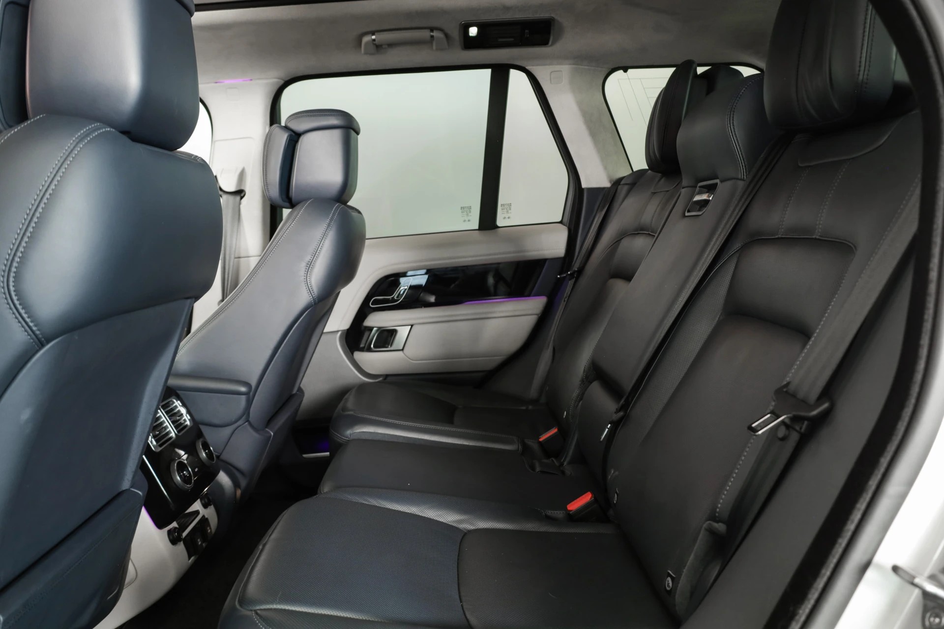 LAND ROVER Range Rover 2.0 Si4 P400e PHEV AutobiographyAutomatic • Head-Up • Meridian Reference • Attelage-image-19