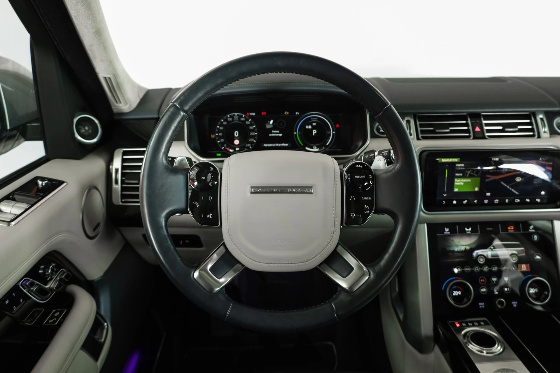 LAND ROVER Range Rover 2.0 Si4 P400e PHEV AutobiographyAutomatic • Head-Up • Meridian Reference • Attelage-image-13