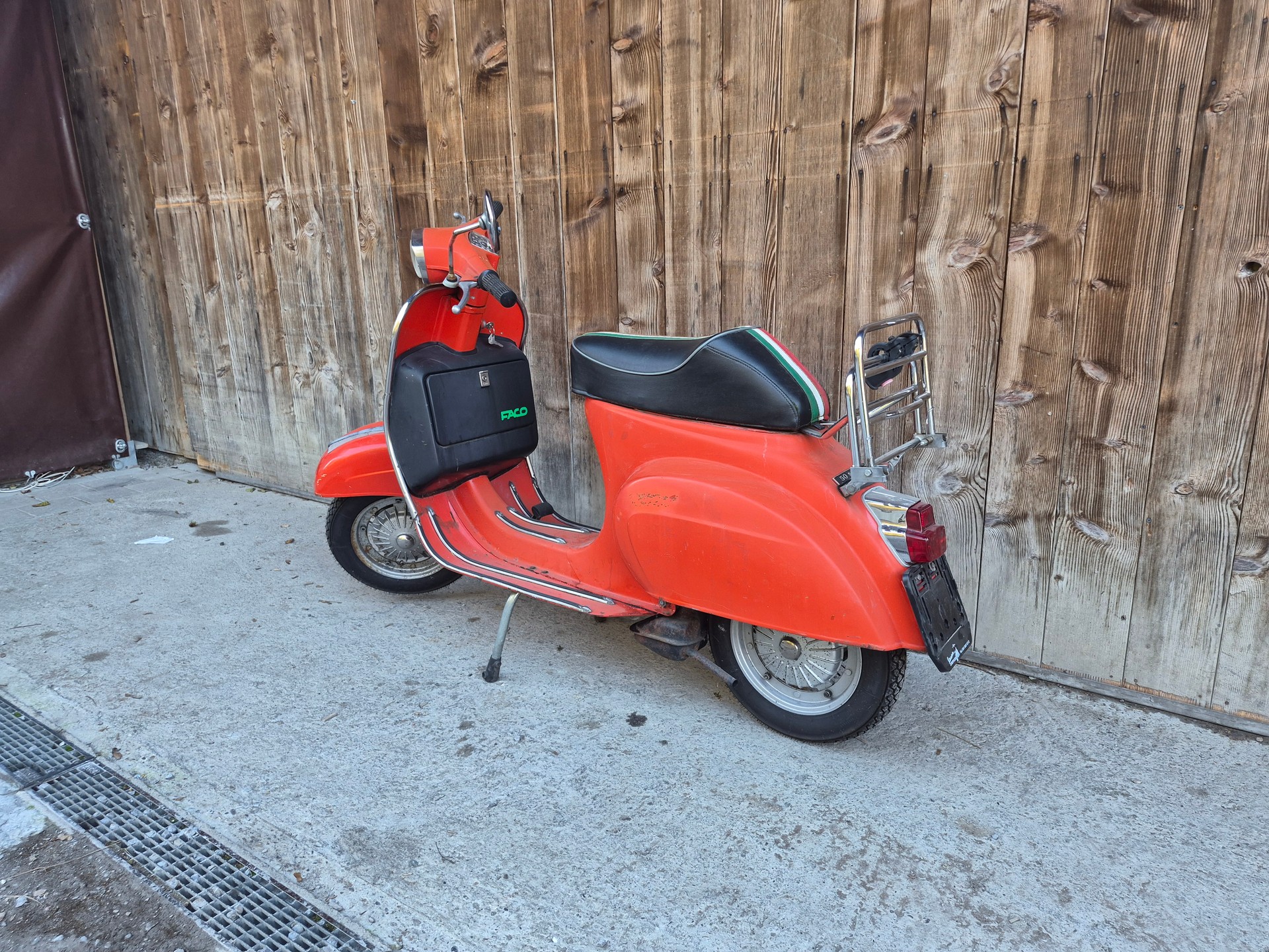 PIAGGIO Vespa 50 Special-image-6