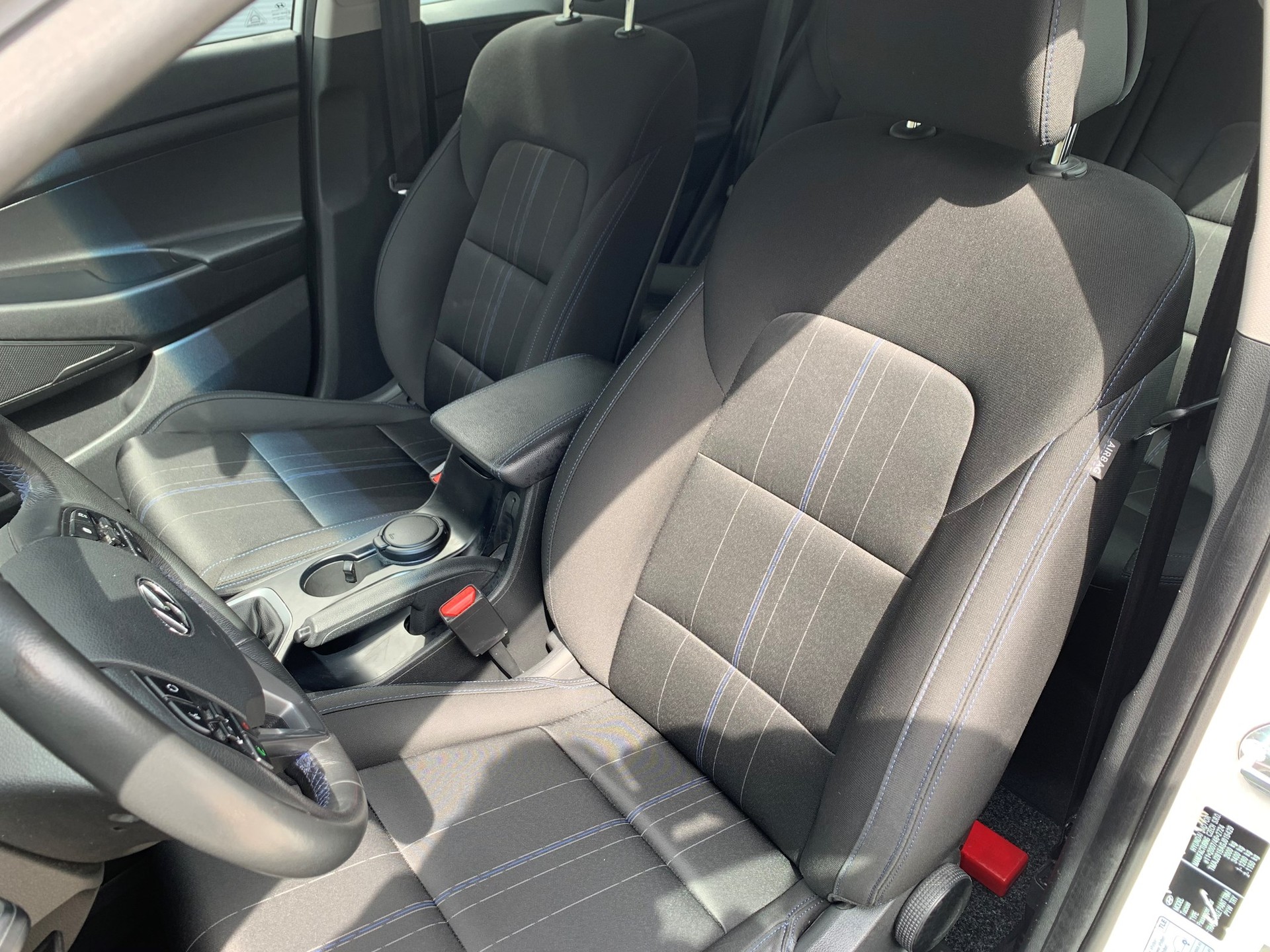 HYUNDAI Tucson 1.7 CRDI Origo 2WD-image-10