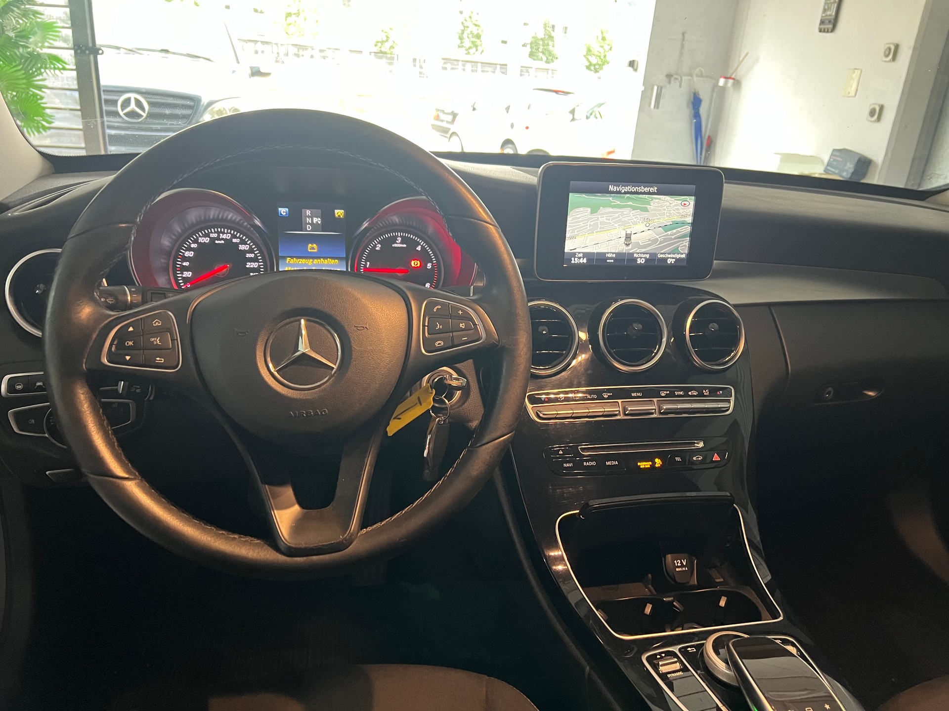 MERCEDES-BENZ C 250 BlueTEC 4Matic 7G-Tronic-image-13
