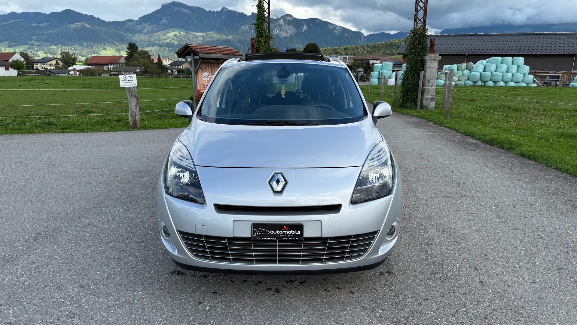 RENAULT Grand Scénic 1.4 16V Turbo Dynamique-image-1