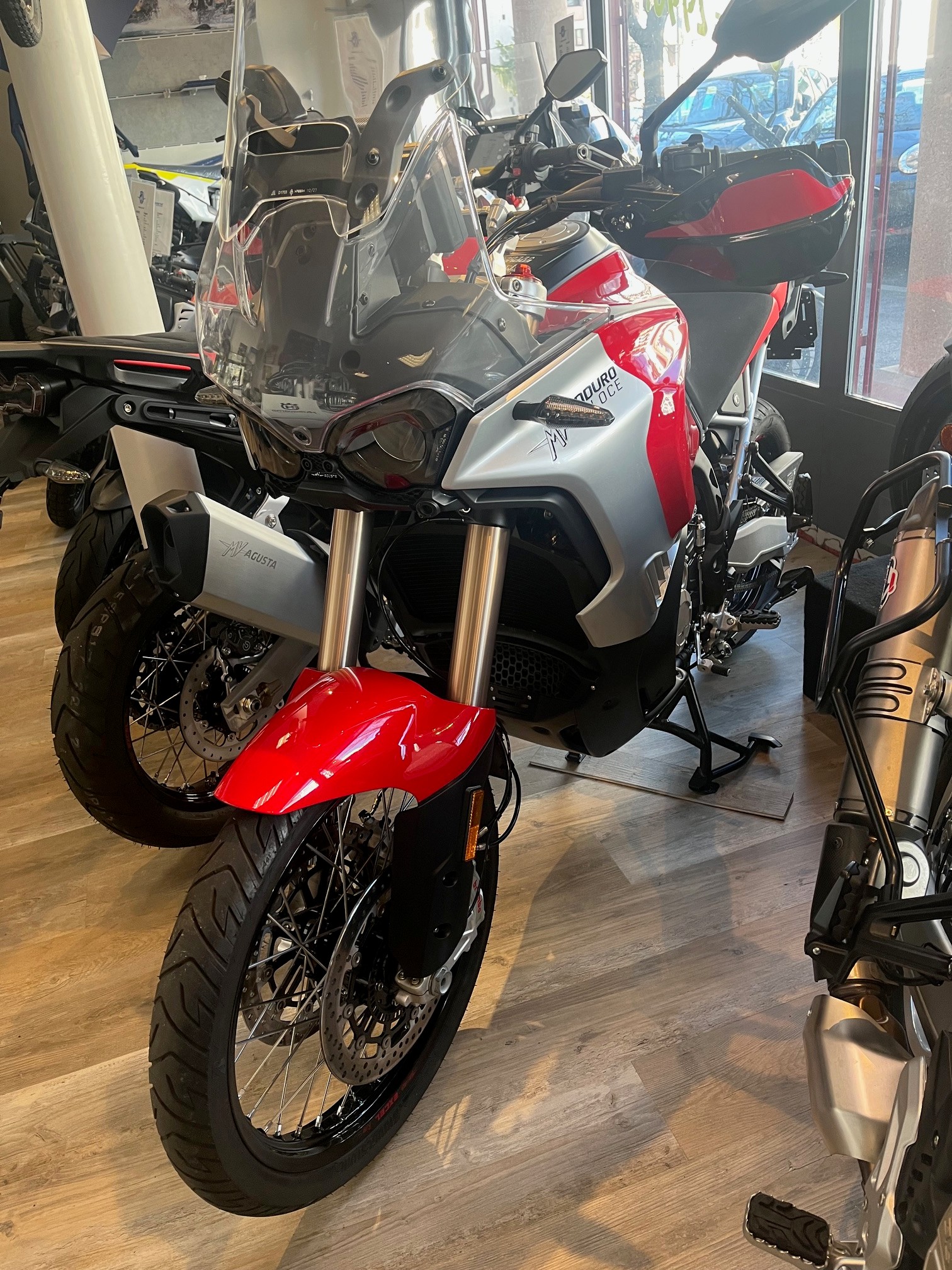 MV AGUSTA Enduro Veloce