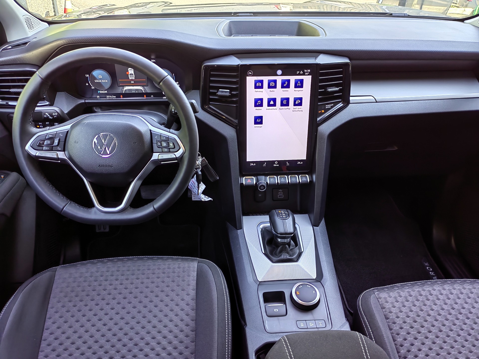 VW Amarok DKab. Pick-up 2.0 TDI 205 Life Winter 1 4m-image-14