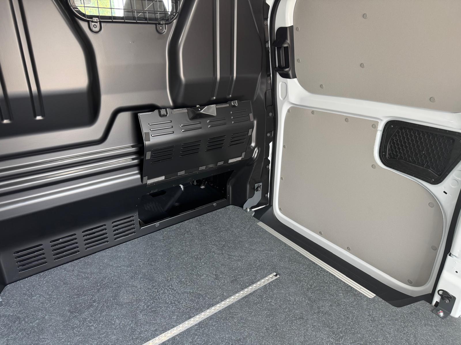 VW Transporter 2.0 TDI 4Motion Lang Automat-image-8