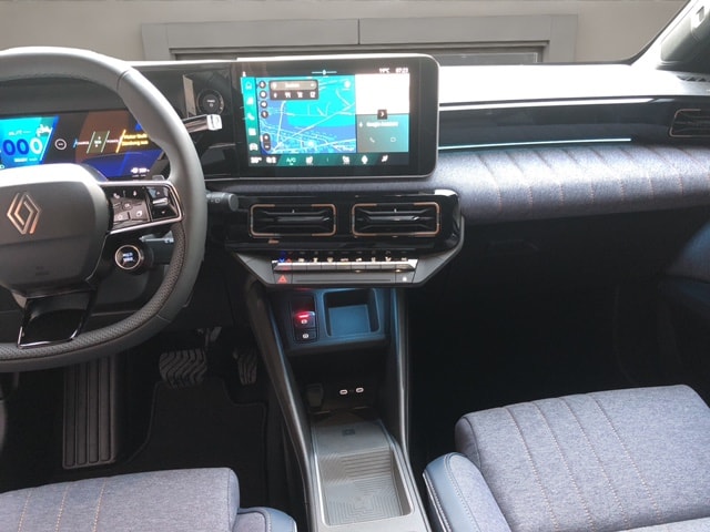 RENAULT R4 E-TECH ELECTRIC techno 150PS Comfort Range-image-6
