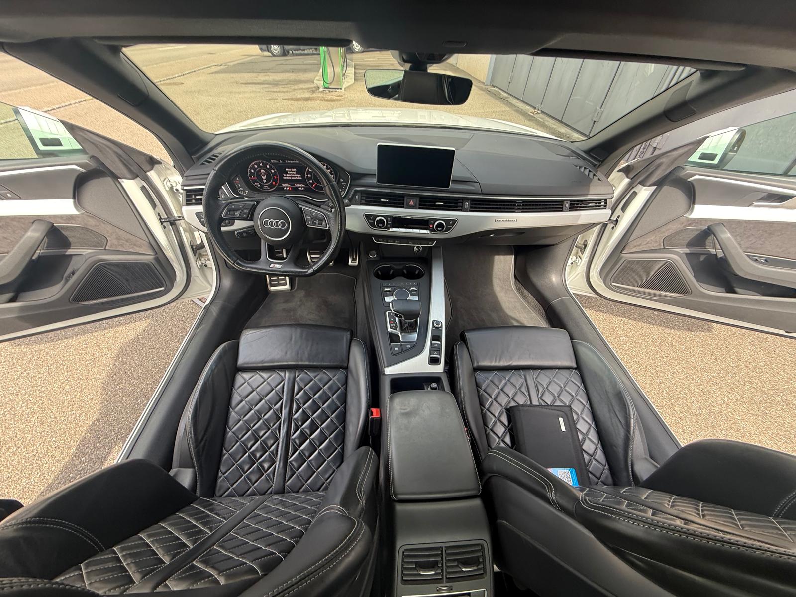 AUDI A5 Cabriolet 2.0 TFSI Sport quattro S-tronic-image-12