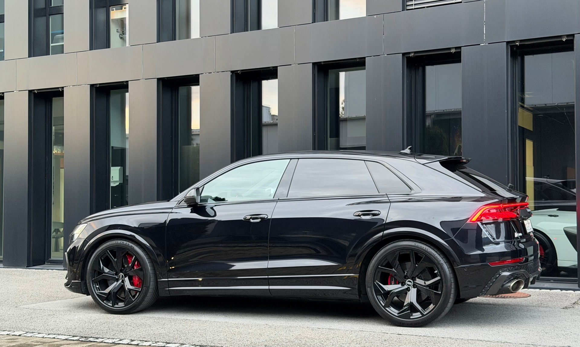 AUDI RSQ8 quattro tiptronic ♦️740 PS ABT*AKRAPOVIC AUSPUFF*VOLLAUSSTATTUNG♦️-showroom-element-3