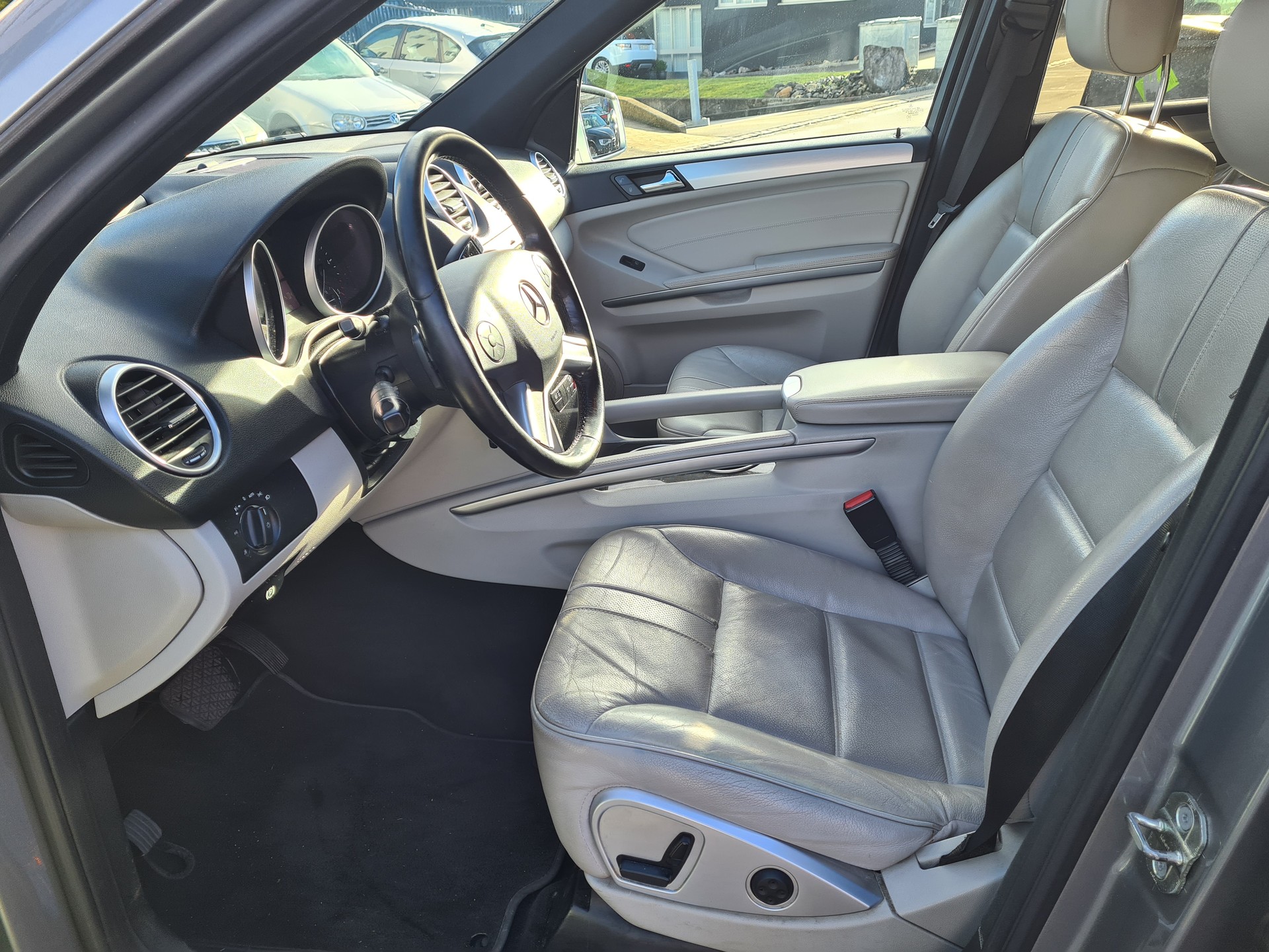 MERCEDES-BENZ ML 300 CDI Blue Eff. My Star 4Matic 7G-Tronic-image-8