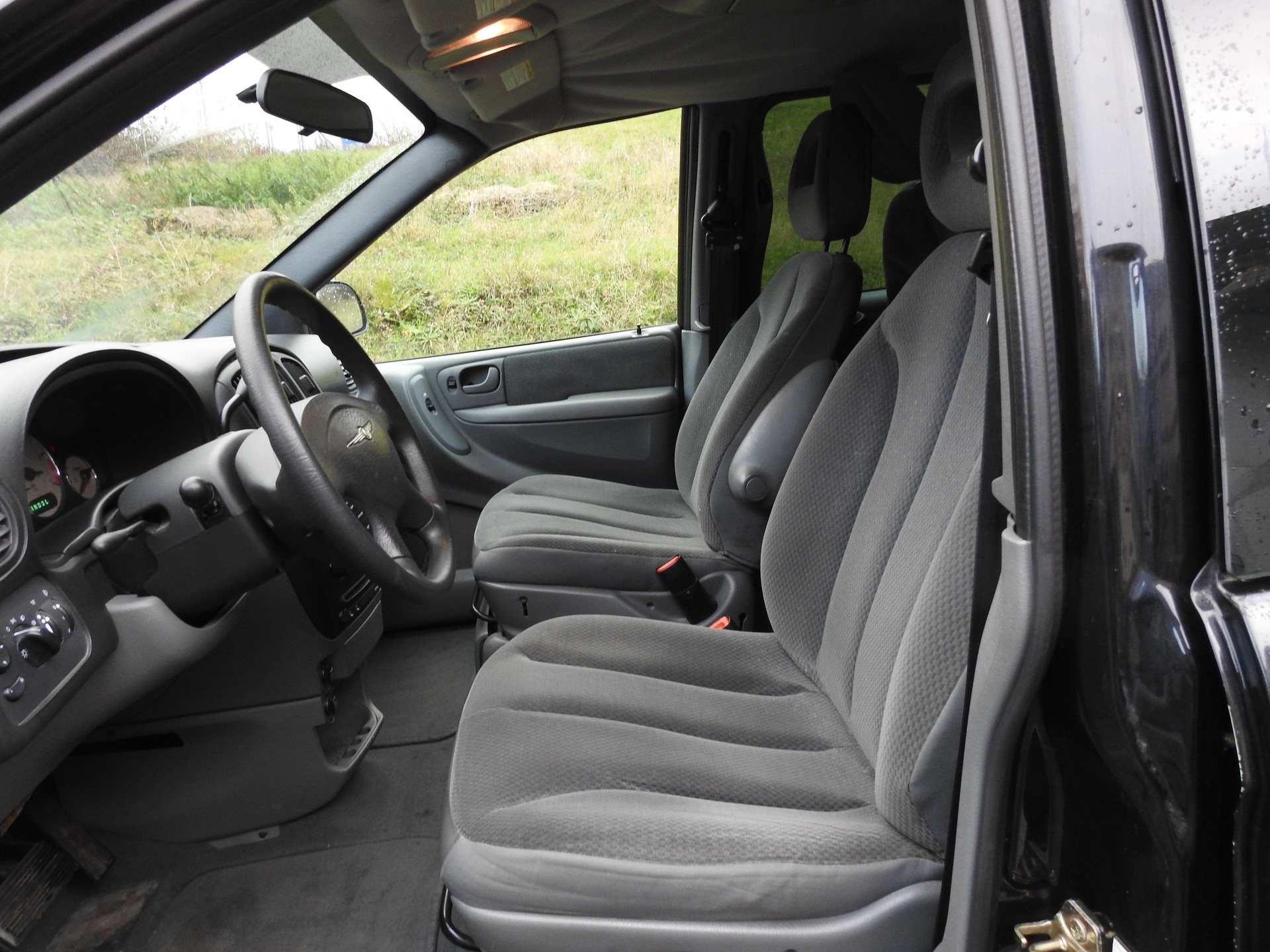 CHRYSLER Voyager 2.8 CRD SE Automatic-image-8