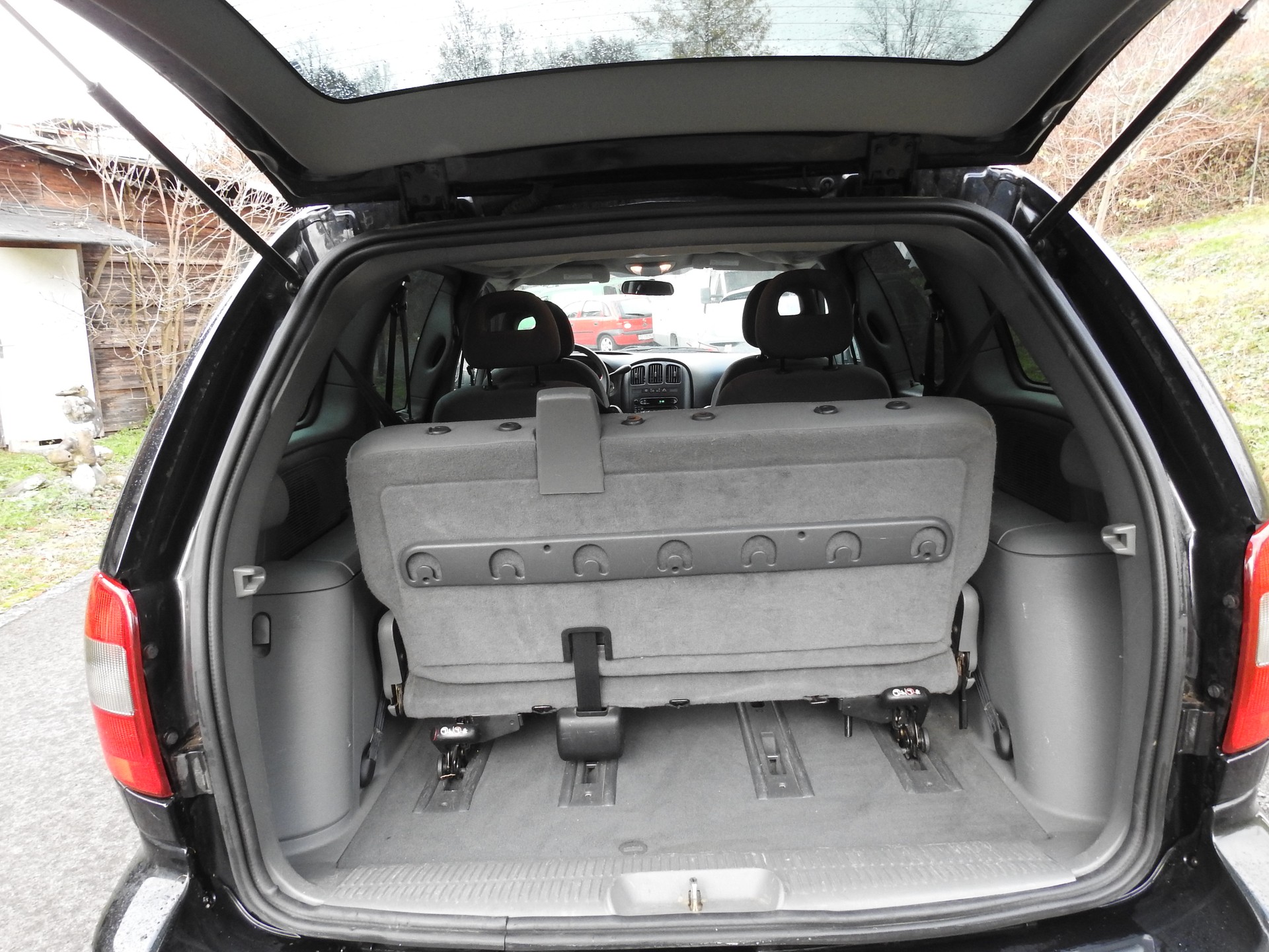 CHRYSLER Voyager 2.8 CRD SE Automatic-image-18