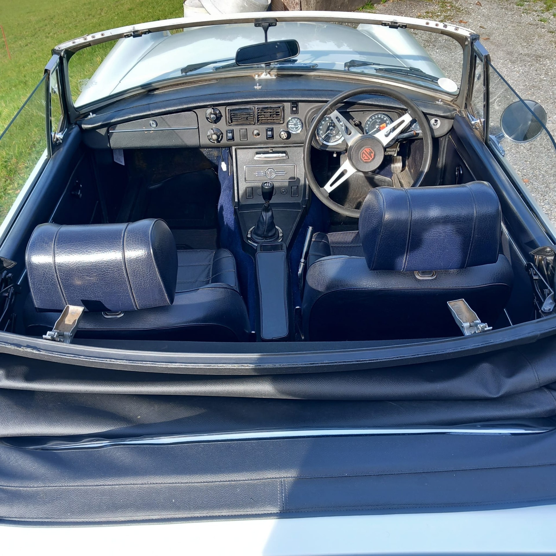 MG MGB-image-3