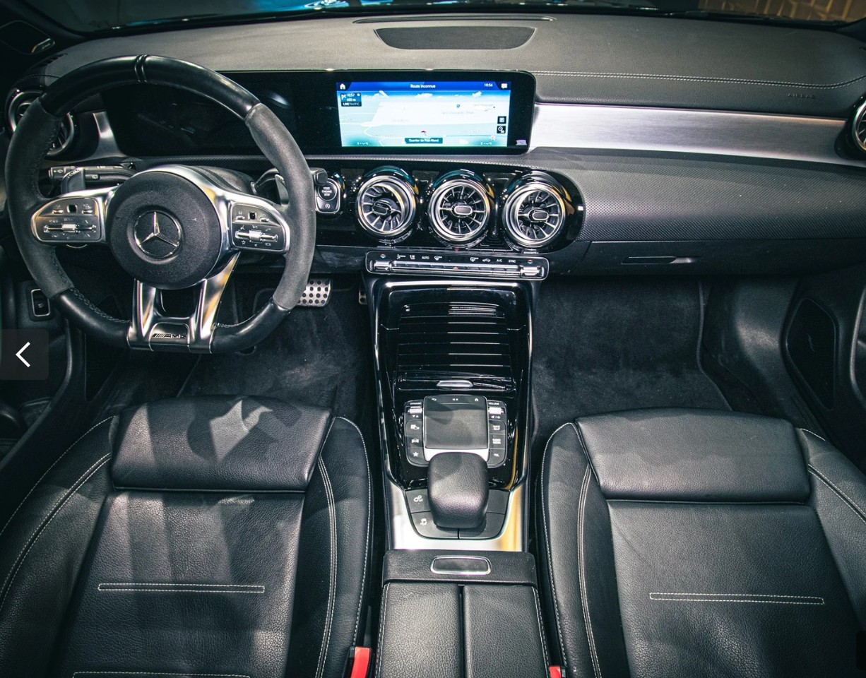 MERCEDES-BENZ CLA Shooting Brake 35 AMG 4Matic 7G-DCT-image-4