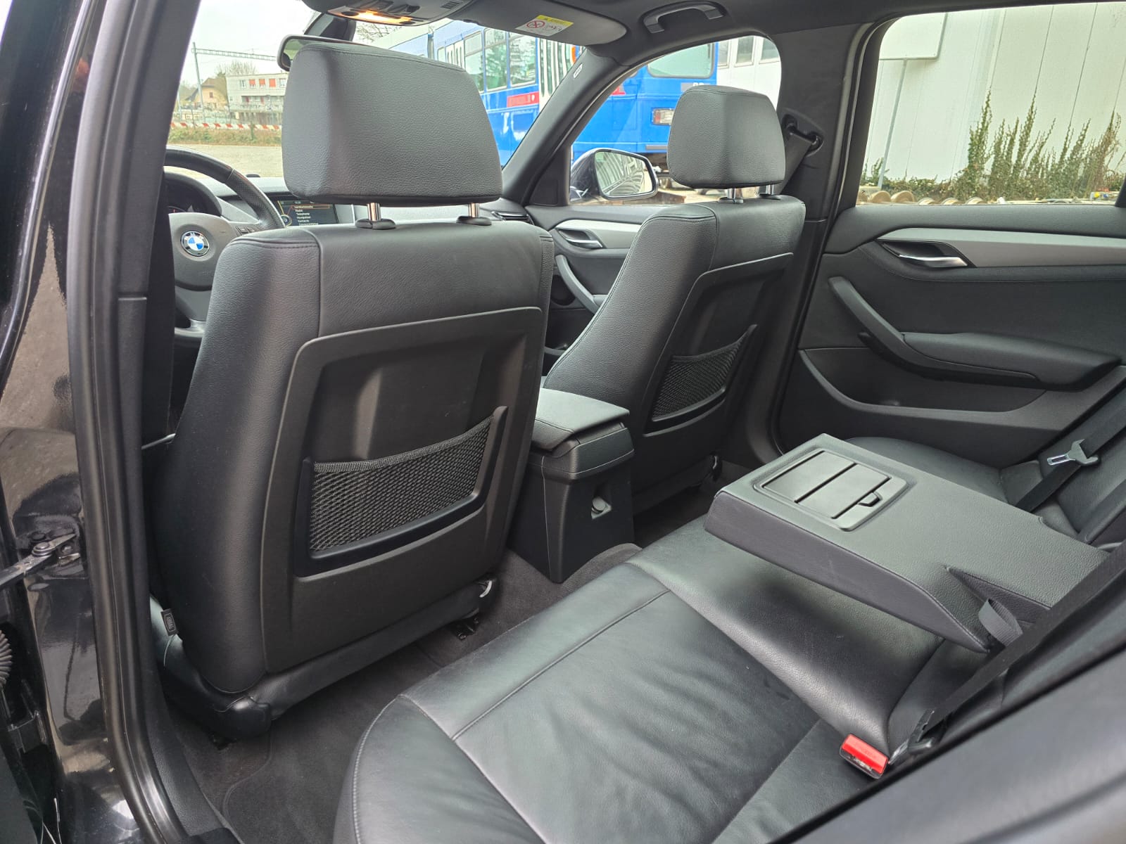 BMW X1 xDrive 20i M-Sportpaket-image-9