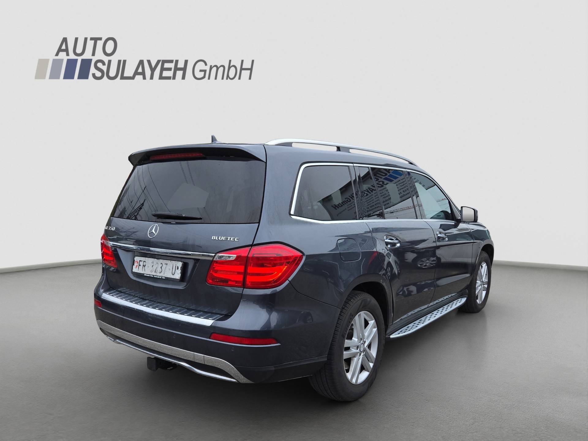 MERCEDES-BENZ GL 350 BlueTEC 4Matic 7G-TRONIC-showroom-element-1