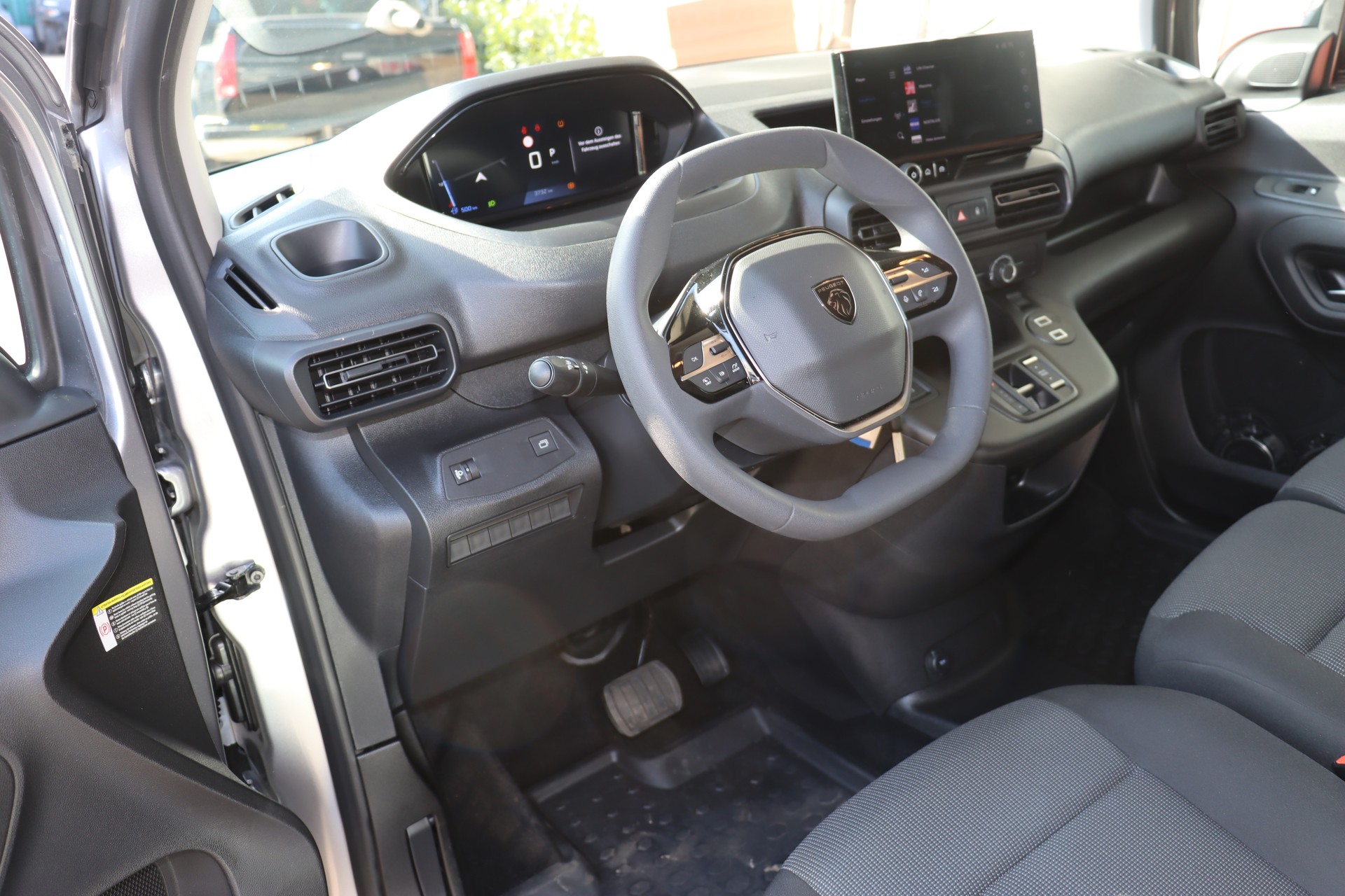 PEUGEOT BlueHDi-image-13