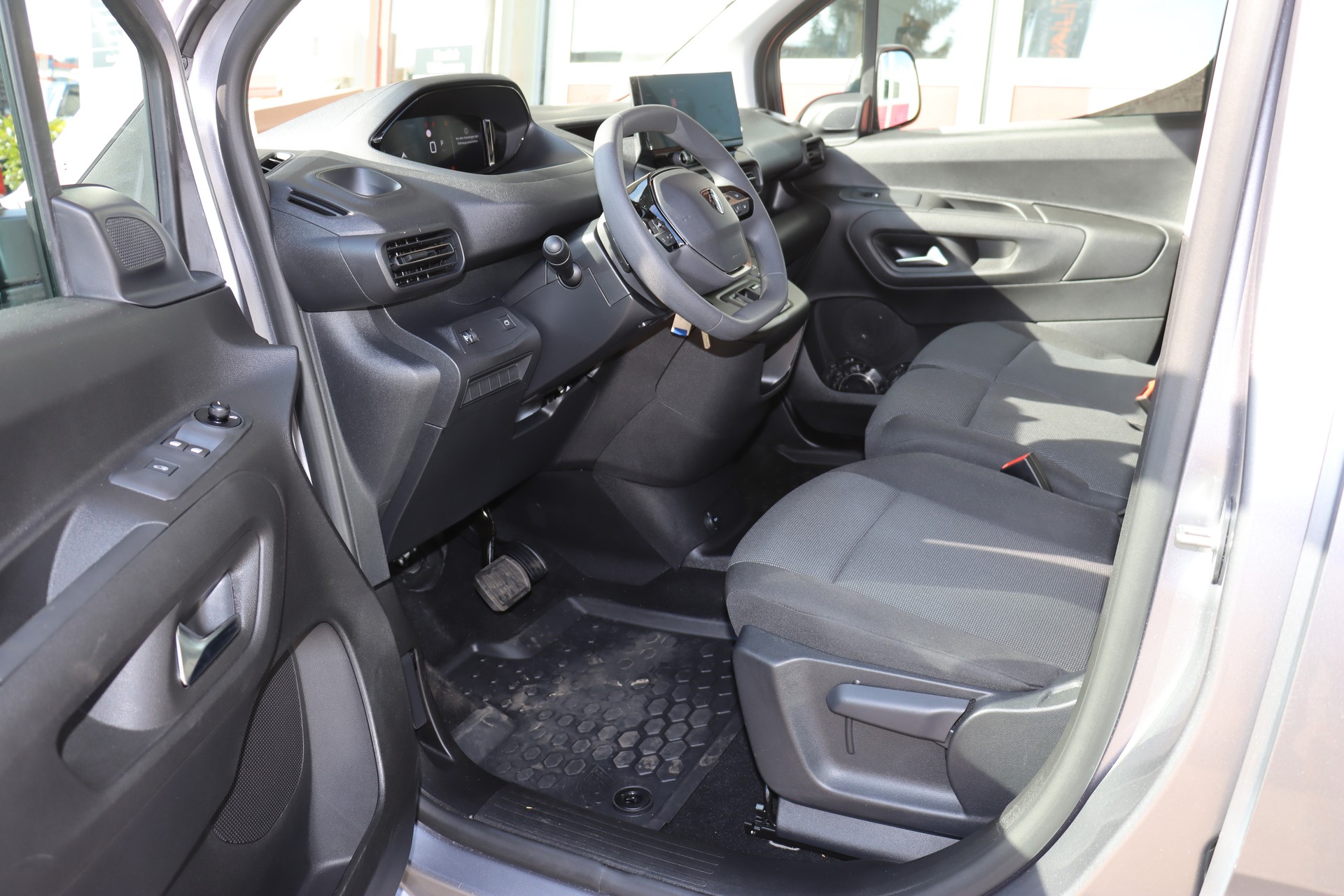 PEUGEOT BlueHDi-image-11