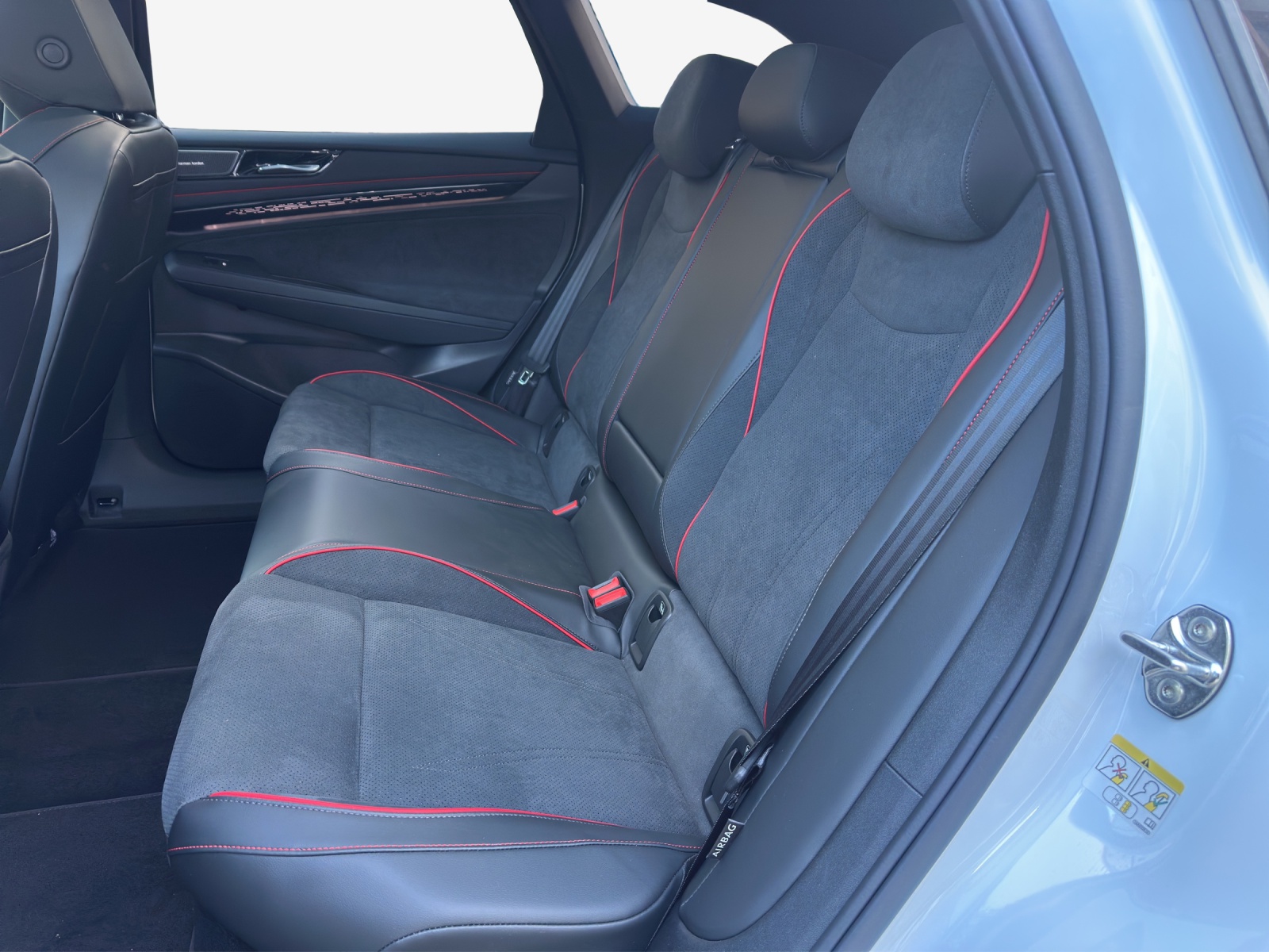 VW ID.7 Tourer GTX 86 kWh GTX 4 Motion-image-11