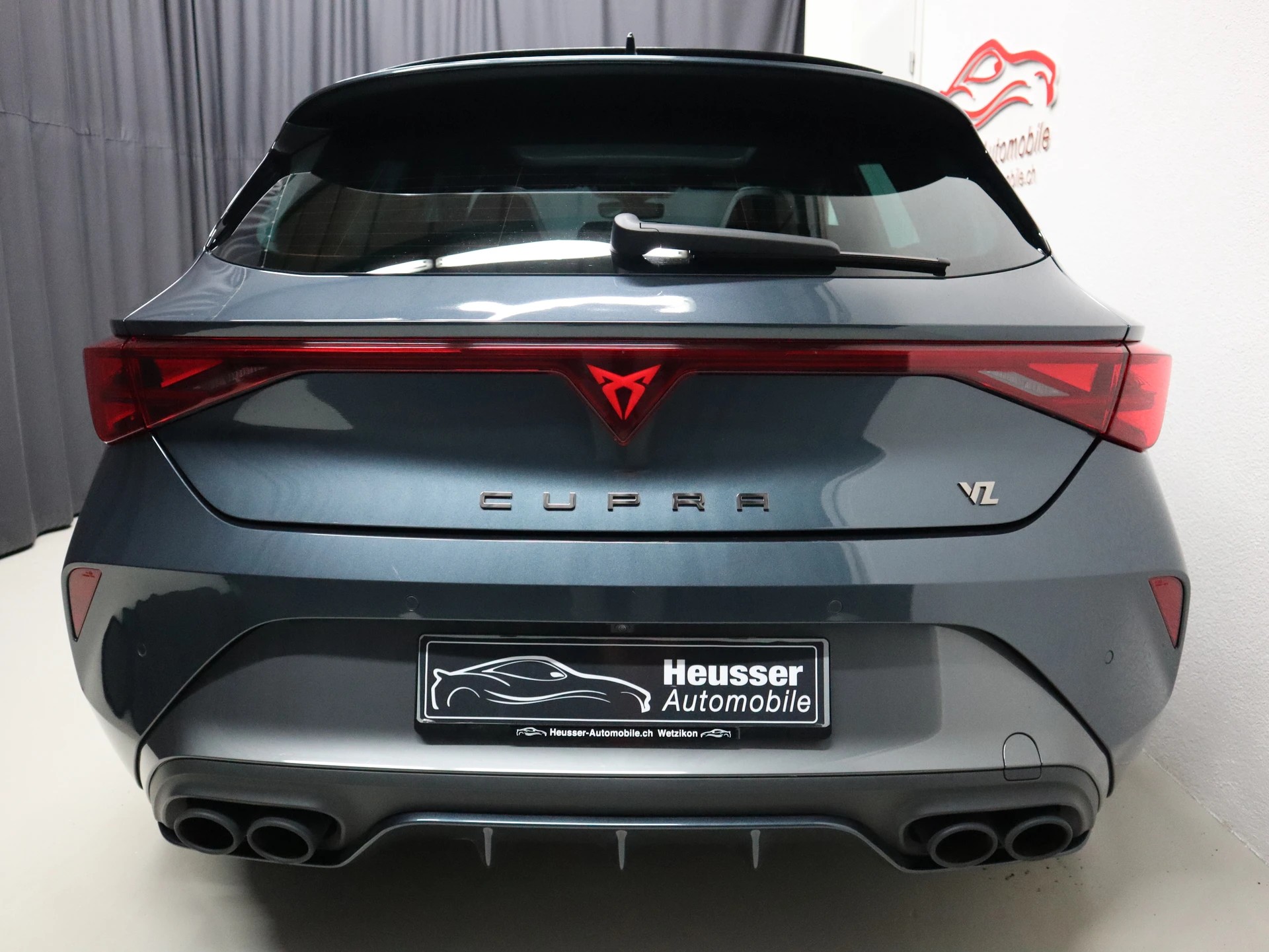 CUPRA LEON 2.0 TSI VZ DSG - Panorama - Navi - Leder - Sennheiser - Kamera - 300 PS-image-4