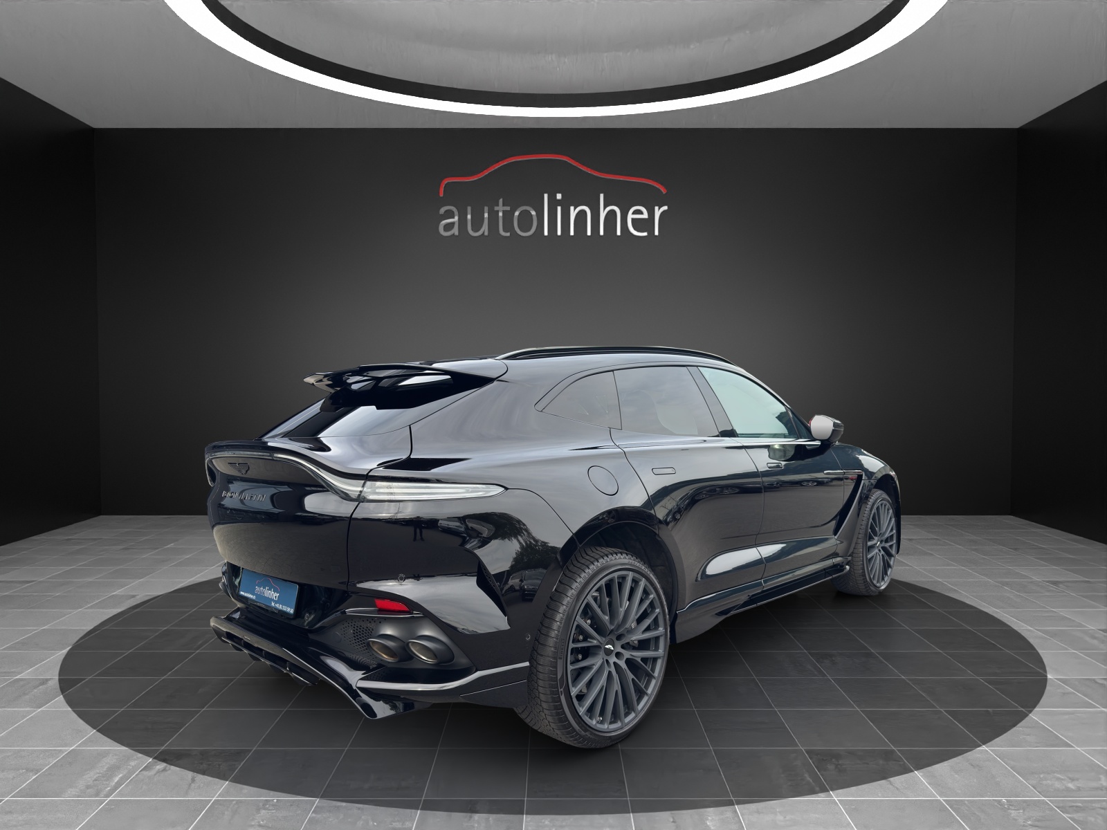 ASTON MARTIN DBX 707 4.0 V8-image-4