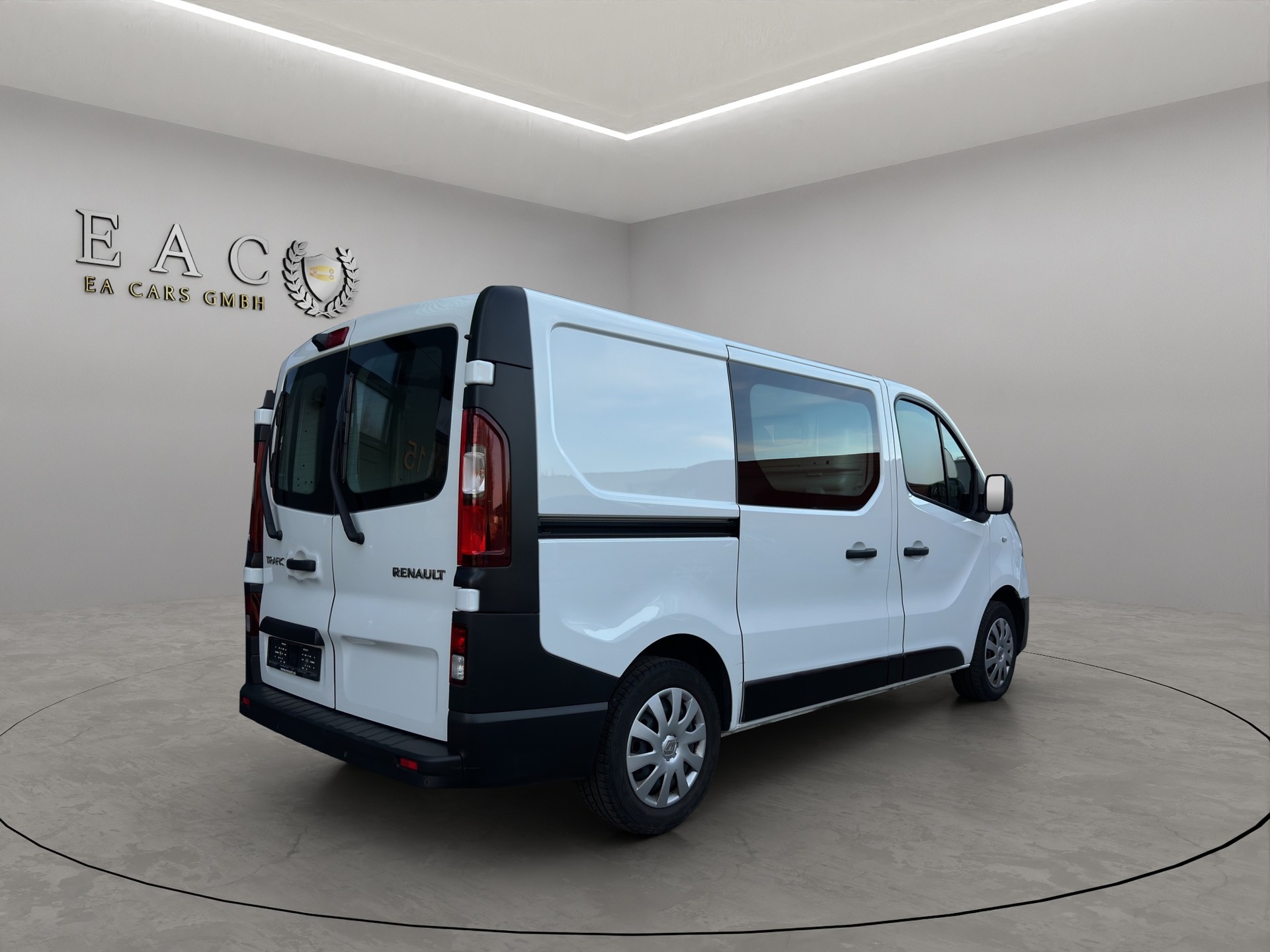RENAULT Trafic 2.0 Energy dCi 120 3.0t Business L1H1-image-4