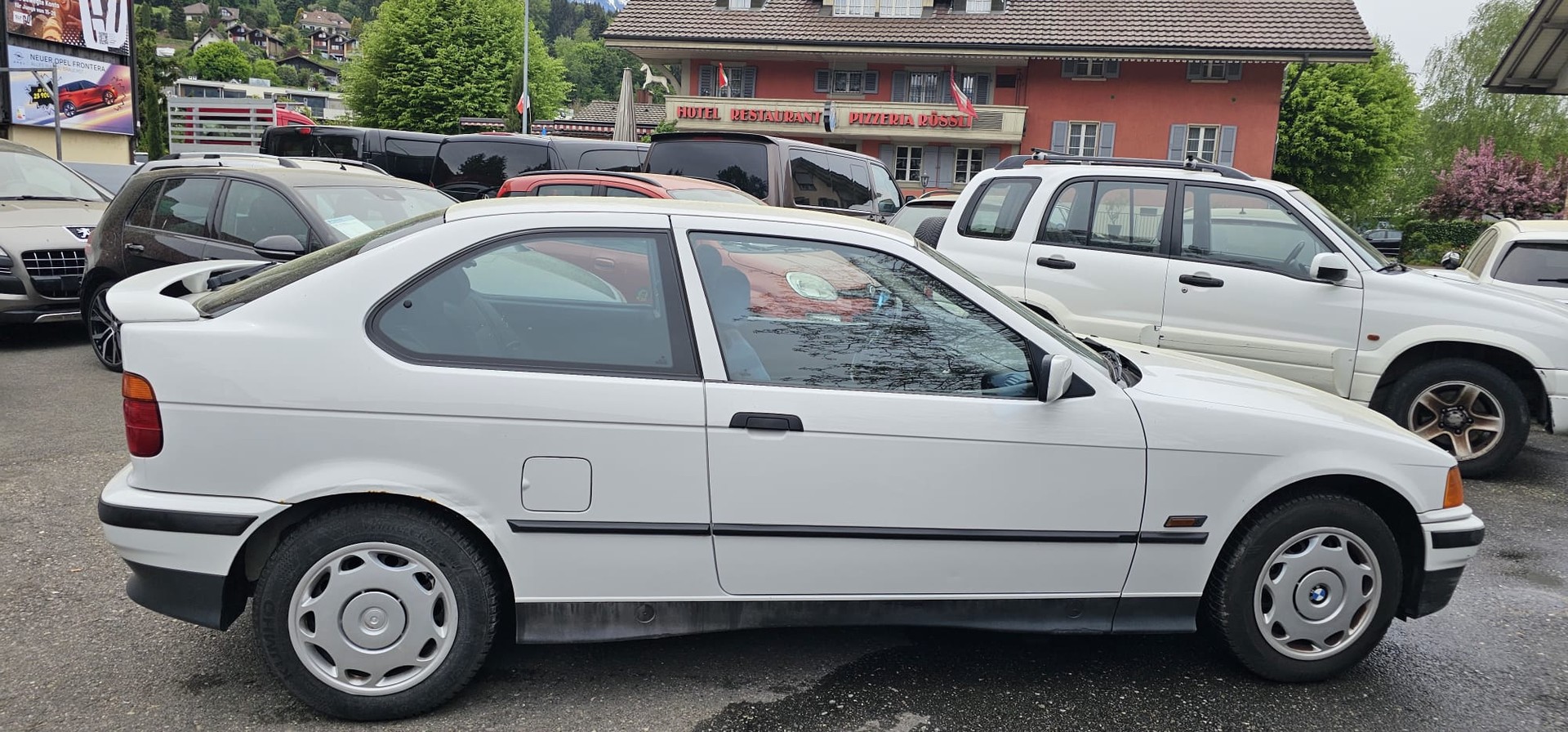BMW 318ti Compact-image-3