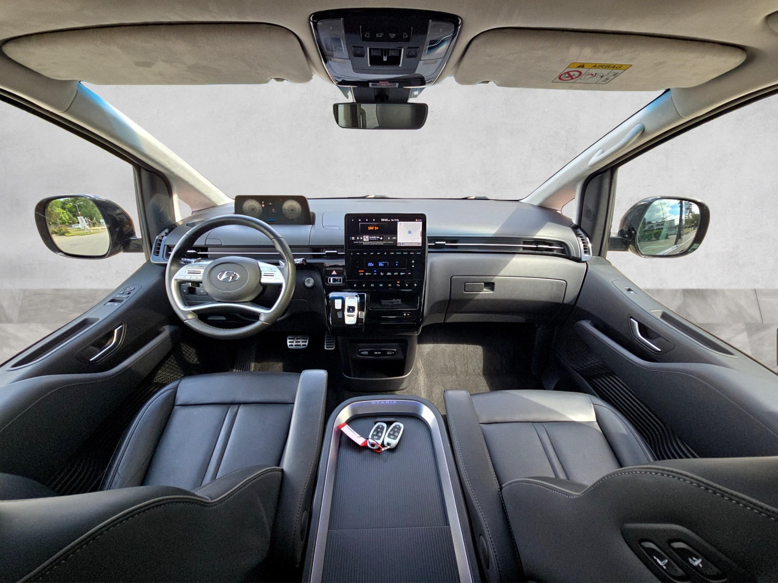HYUNDAI Staria Premium 2.2 CRDi SINATURE Edition-image-6