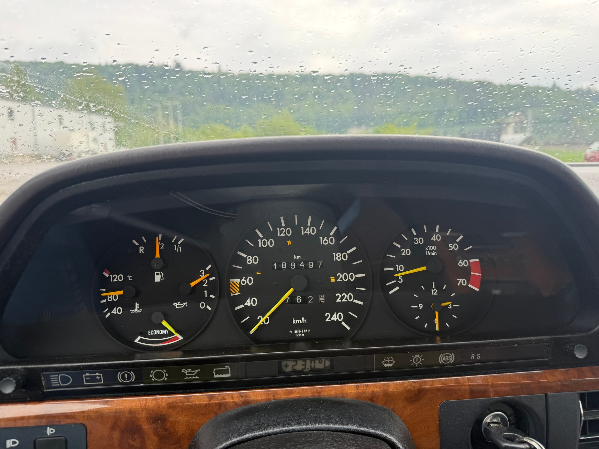 MERCEDES-BENZ 420 SE-image-14