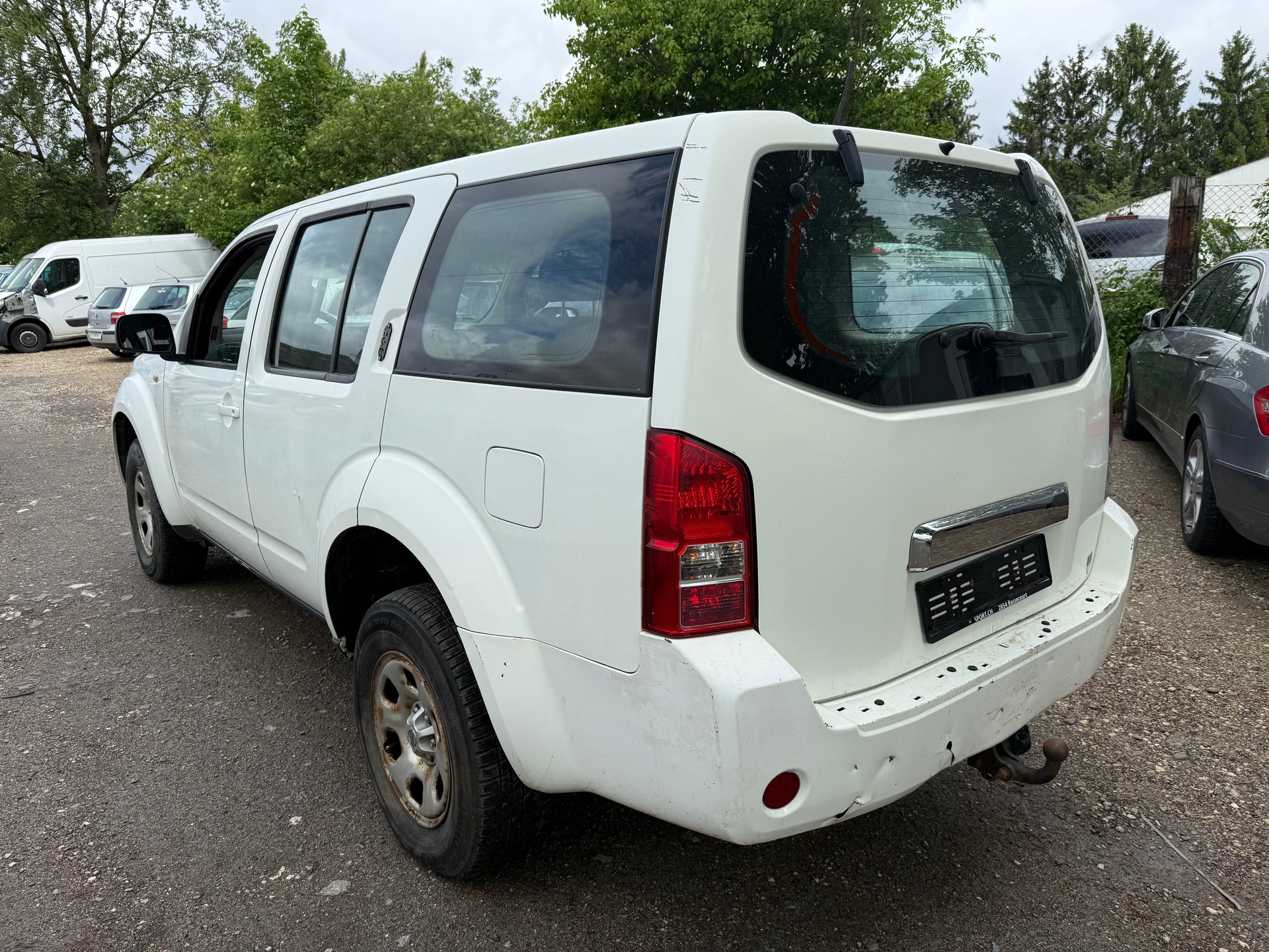 NISSAN Pathfinder 2.5 dCi XE+-image-3