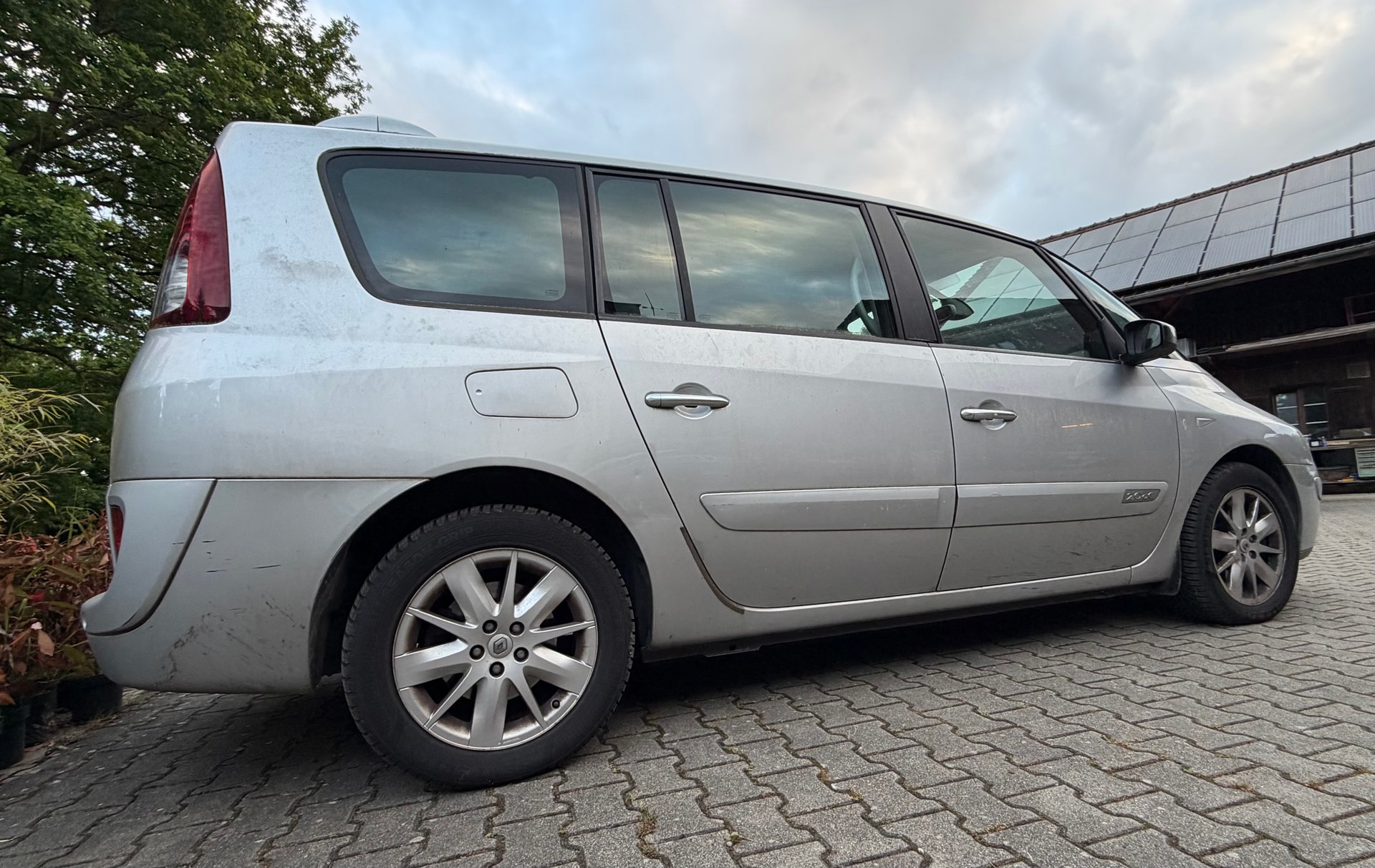 RENAULT Espace 2.0 dCi Expression Automatic-image-4