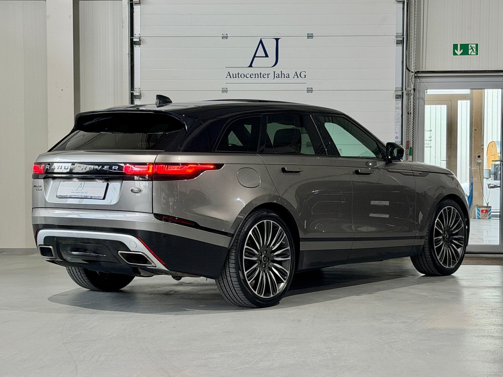 LAND ROVER Range Rover Velar R-Dynamic P 380 HSE Automatic-image-19