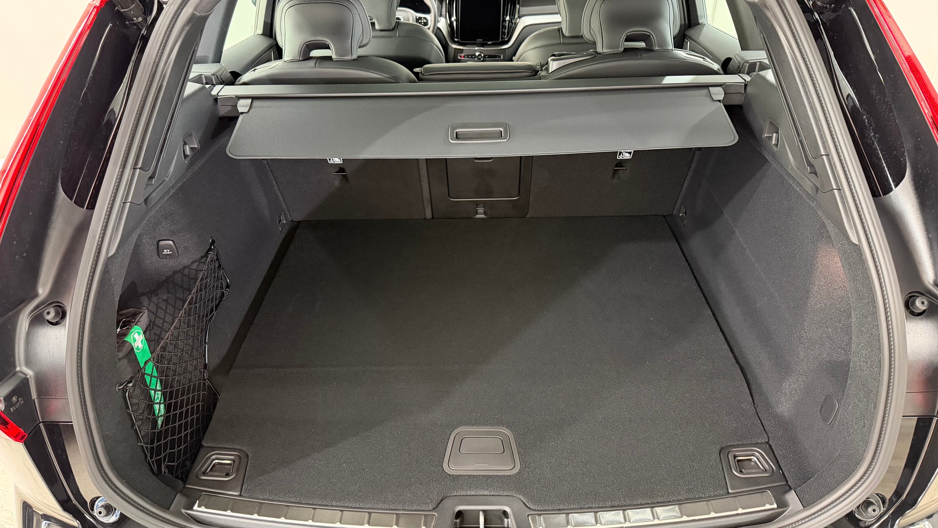 VOLVO XC60 2.0 T6 TE Black Edition e-image-6