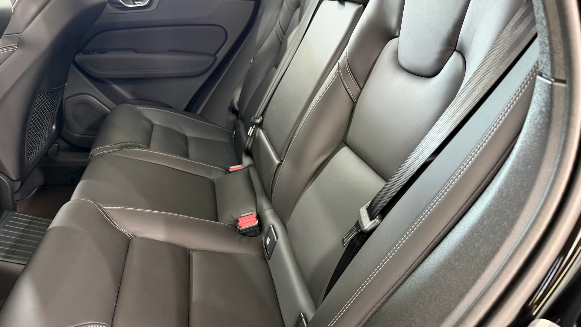 VOLVO XC60 2.0 T6 TE Black Edition e-image-5