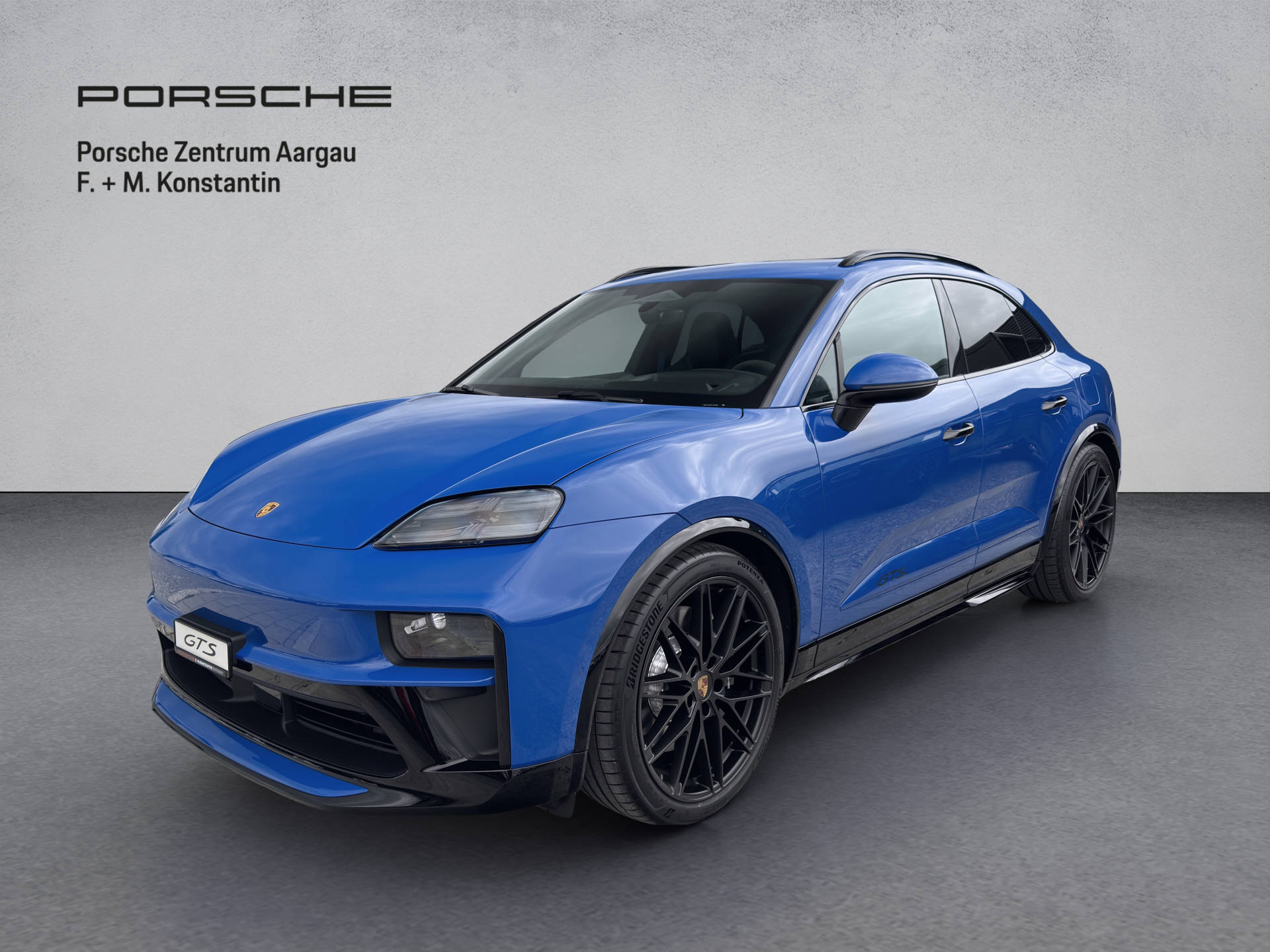 PORSCHE Macan GTS