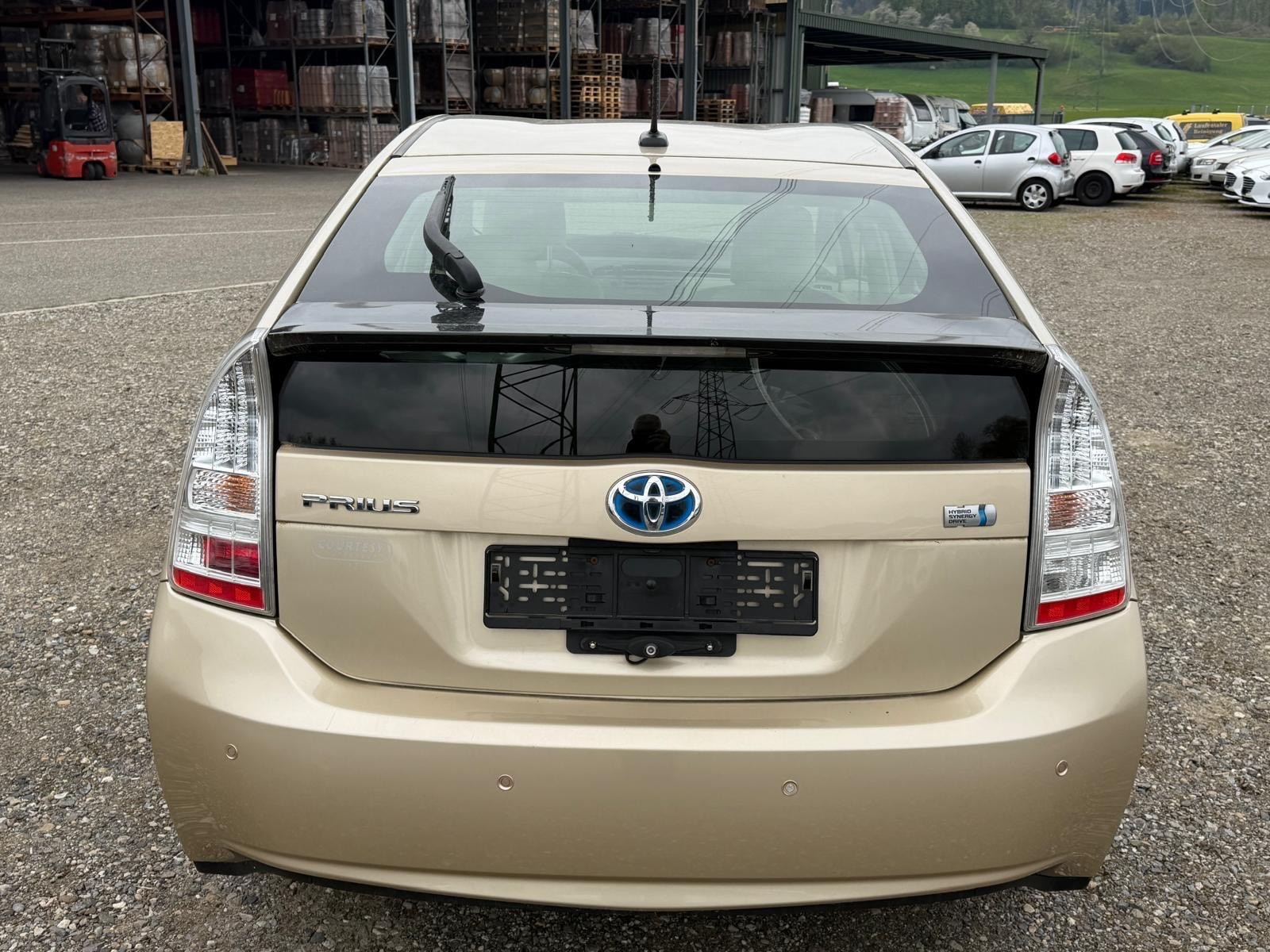 TOYOTA Prius 1.5 16V Hybrid-image-12